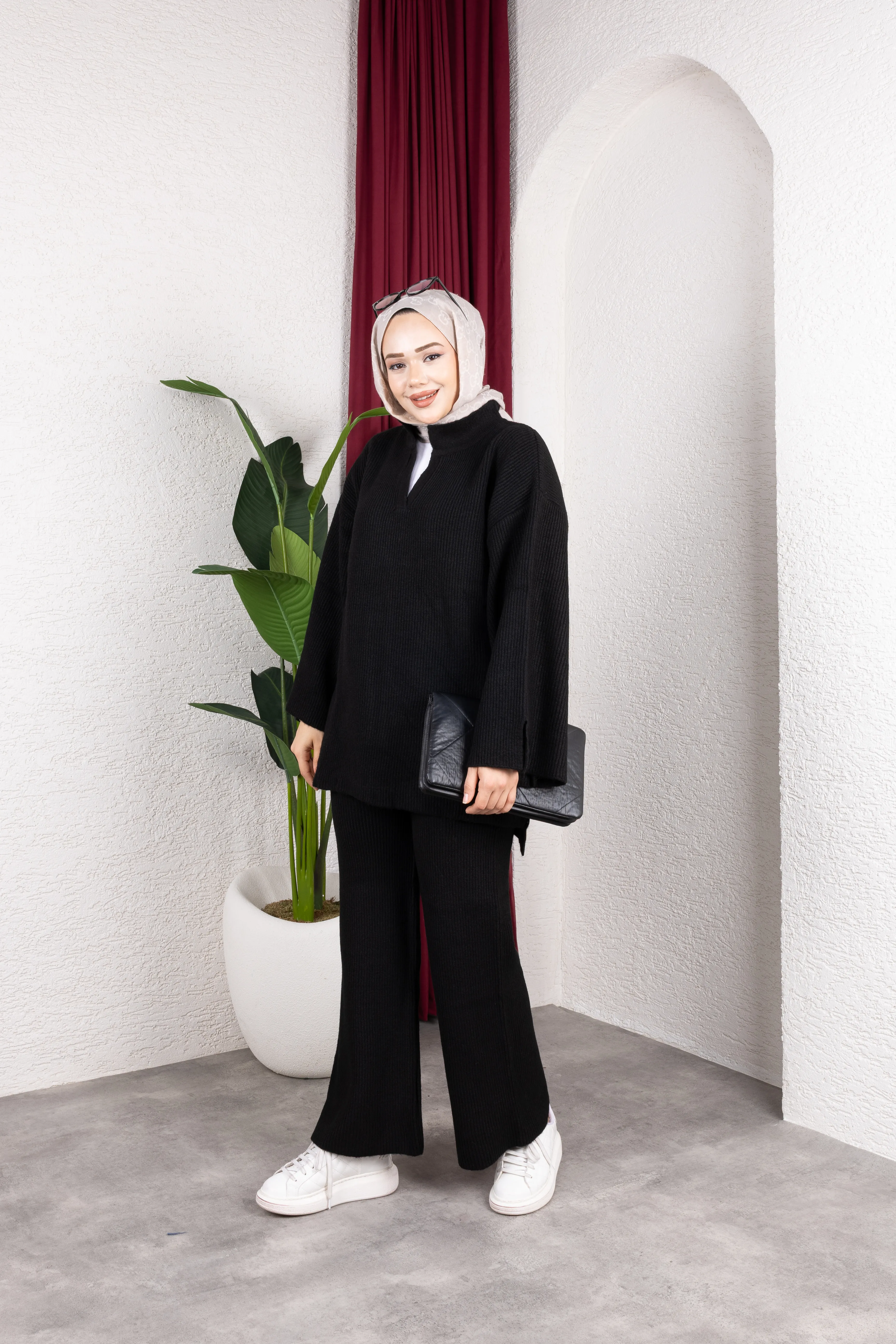 V Yaka Premıum Pantolonlu Takım Siyah