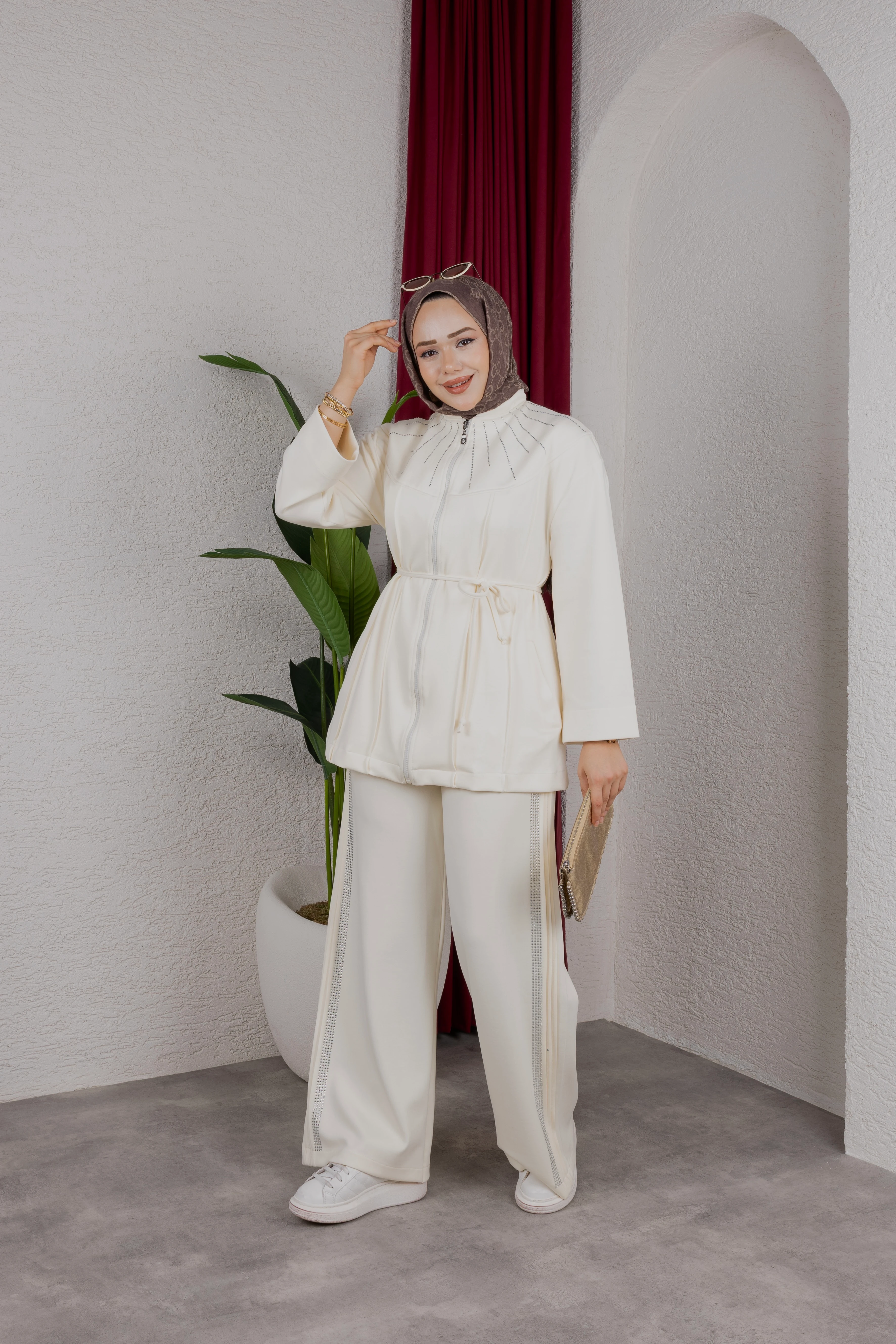 Alena Taşlı Takım Krem