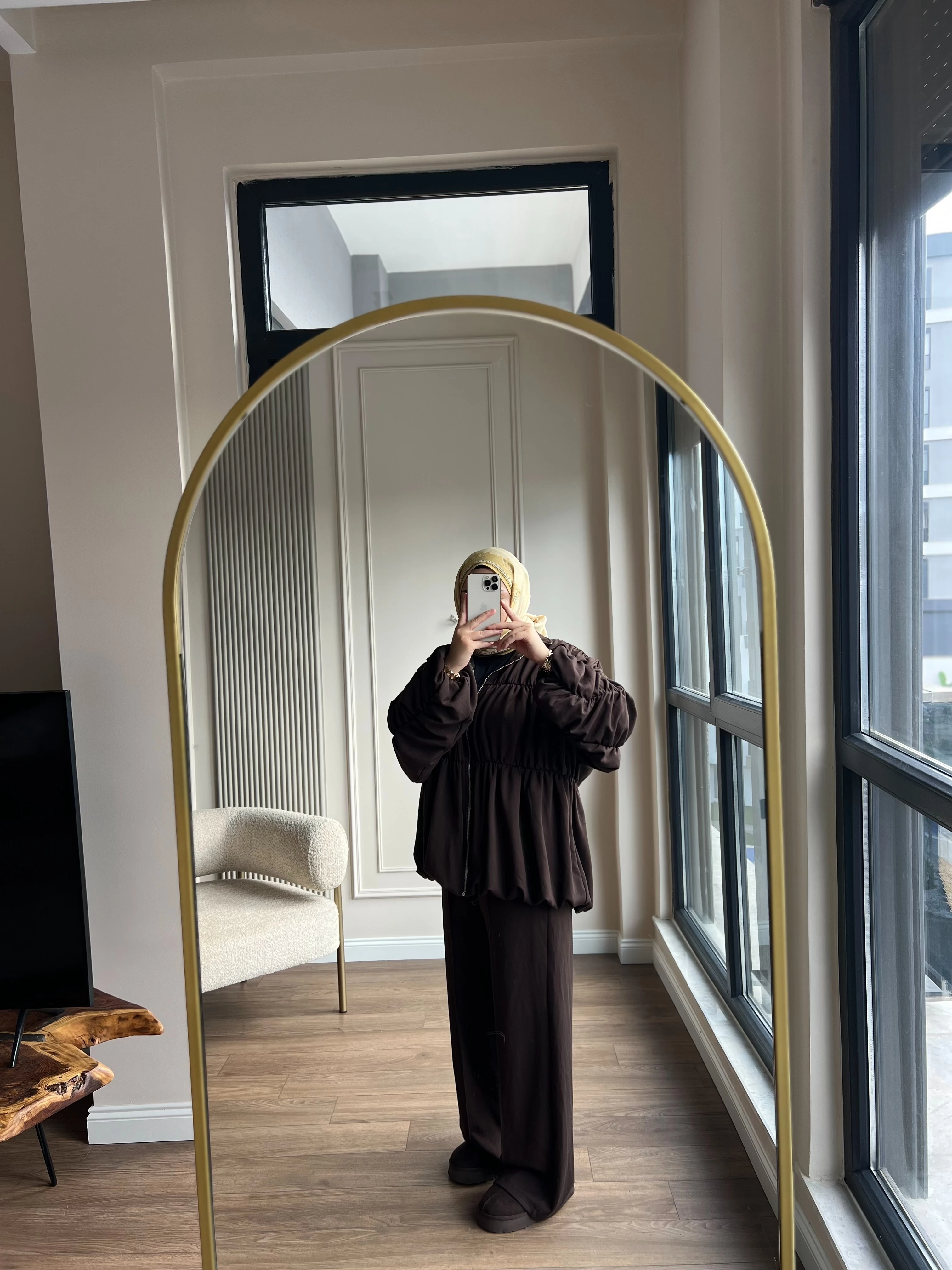 Büzgü  Detay Pantolonlu Takım Kahverengi 