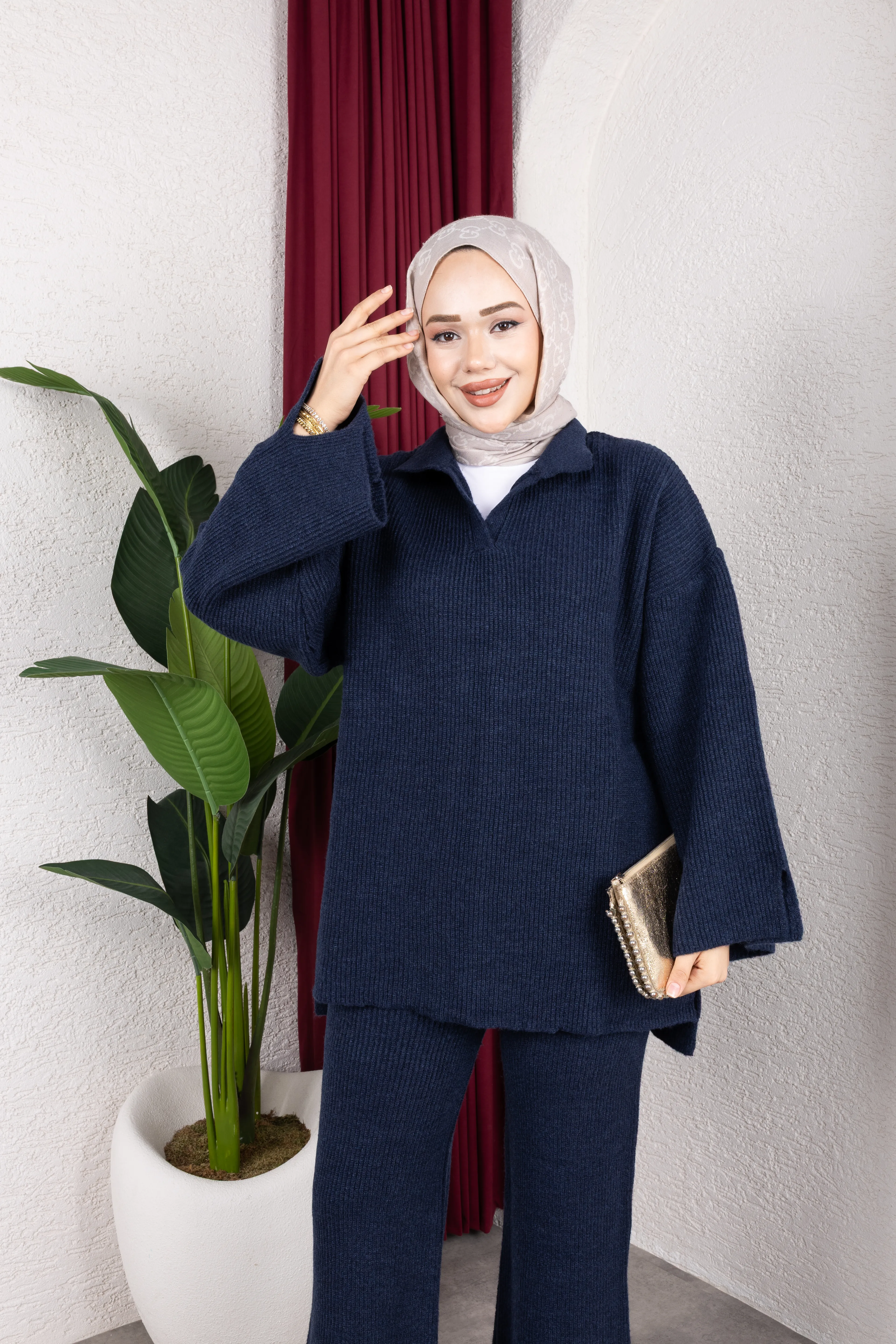 V Yaka Premıum Pantolonlu Takım Lacivert