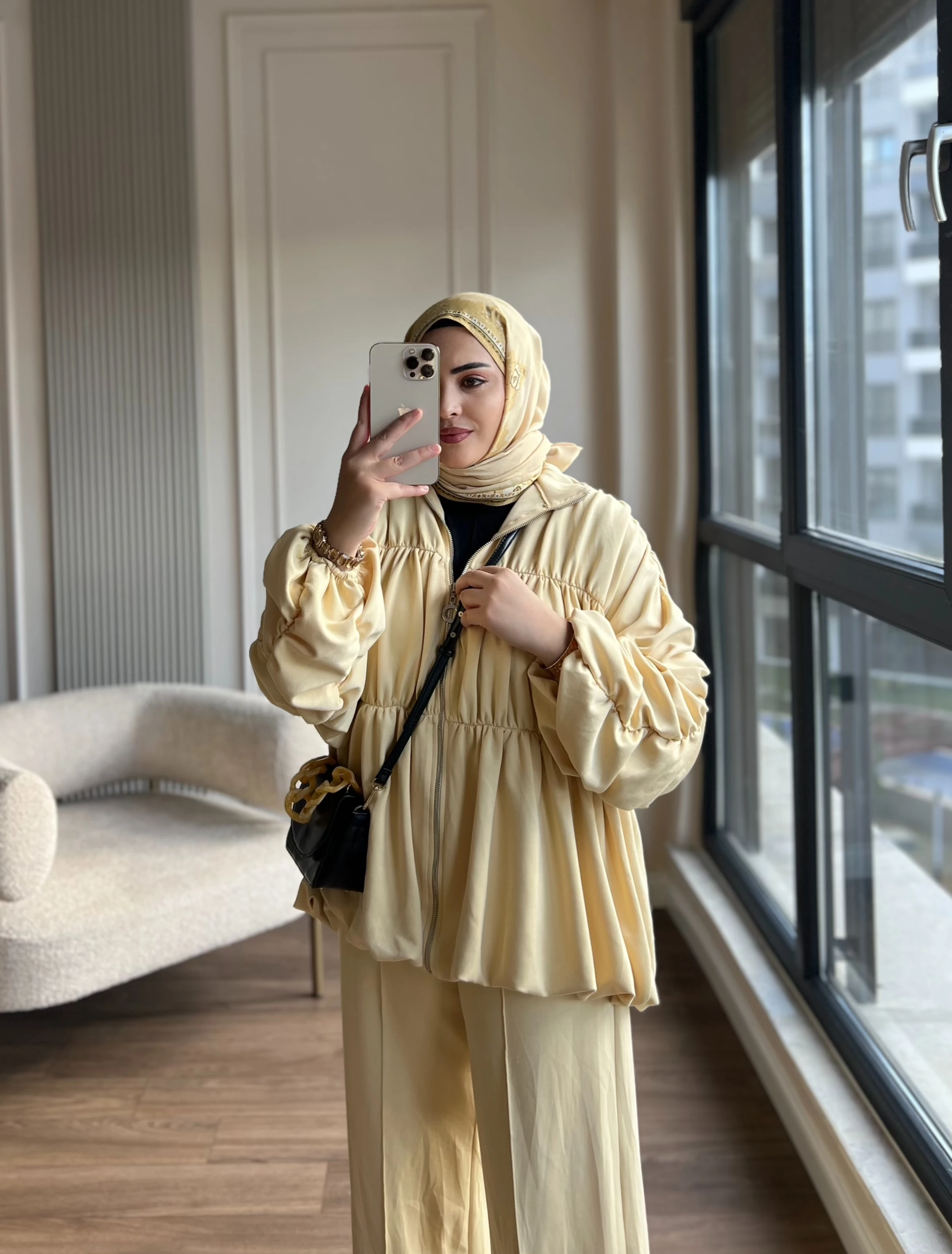 Büzgü Detay Pantolonlu Takım Sarı 