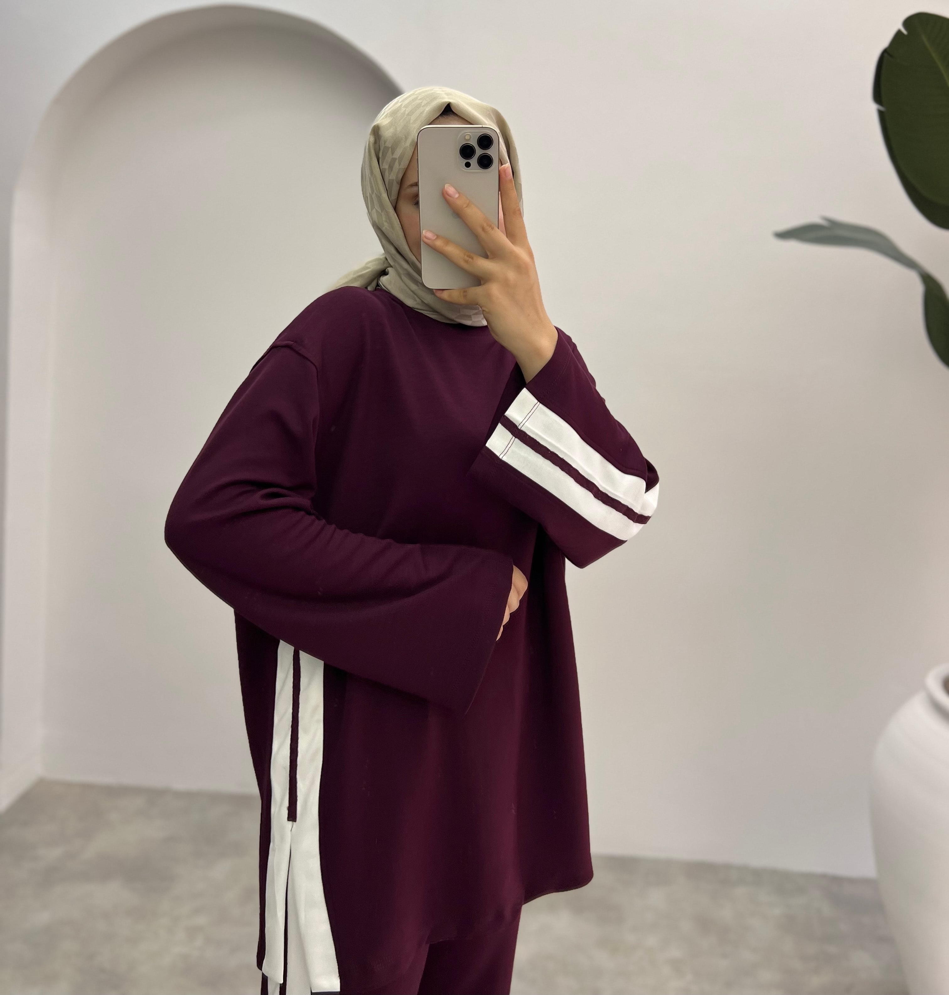 Şerit Detaylı  Pantolonlu Takım Bordo 