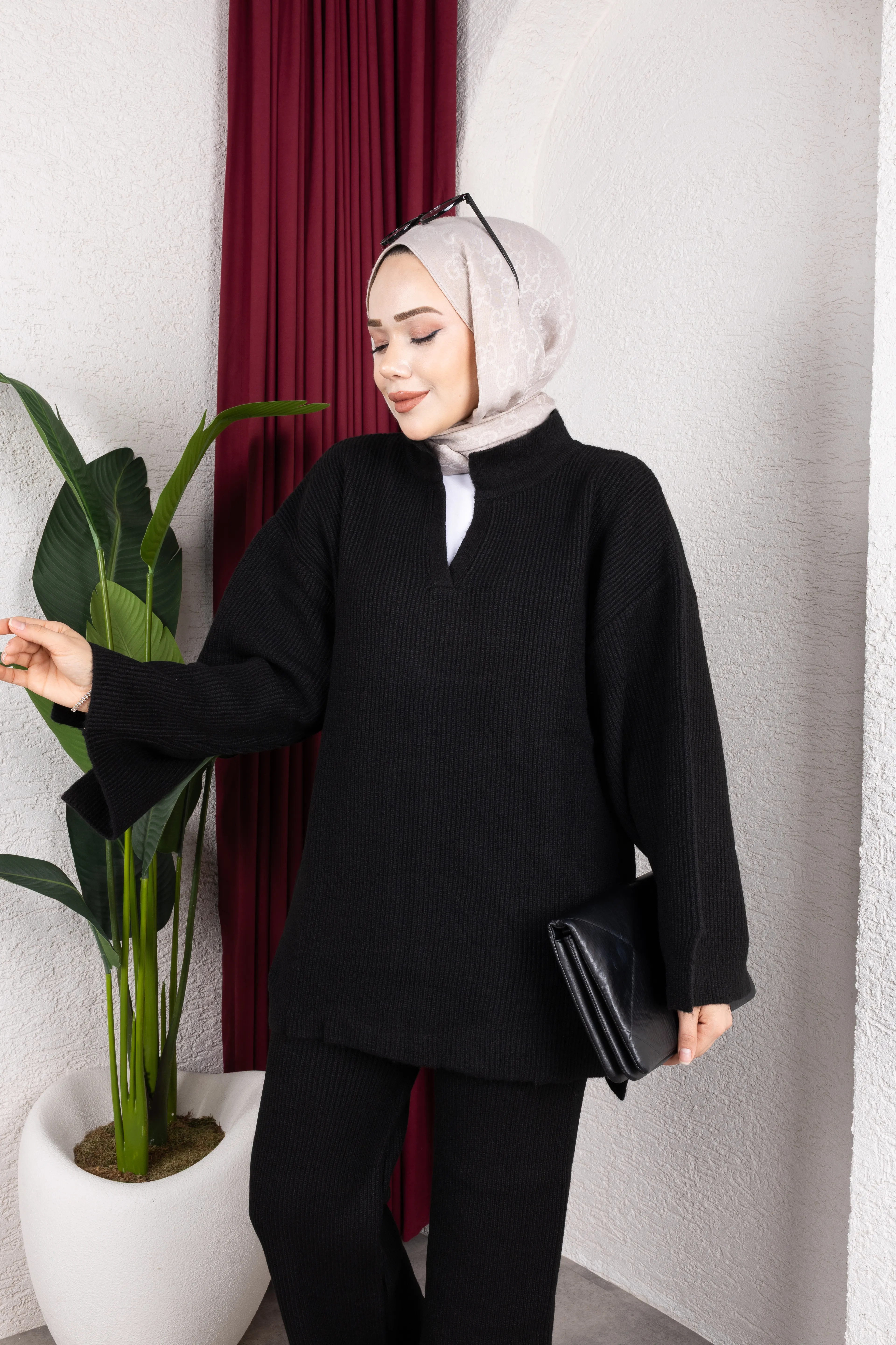 V Yaka Premıum Pantolonlu Takım Siyah