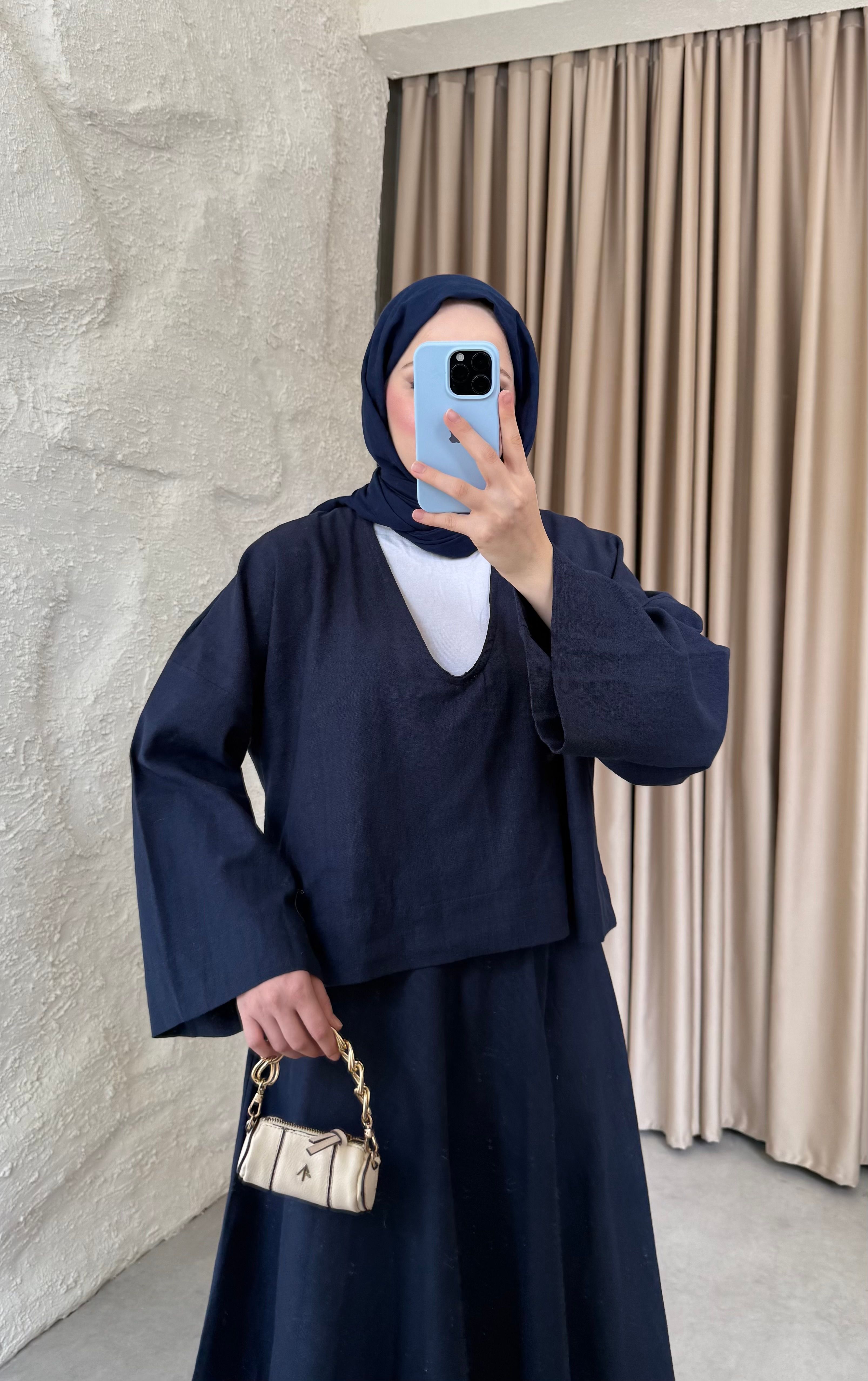 Derin Yaka Keten Etekli Takım Lacivert 