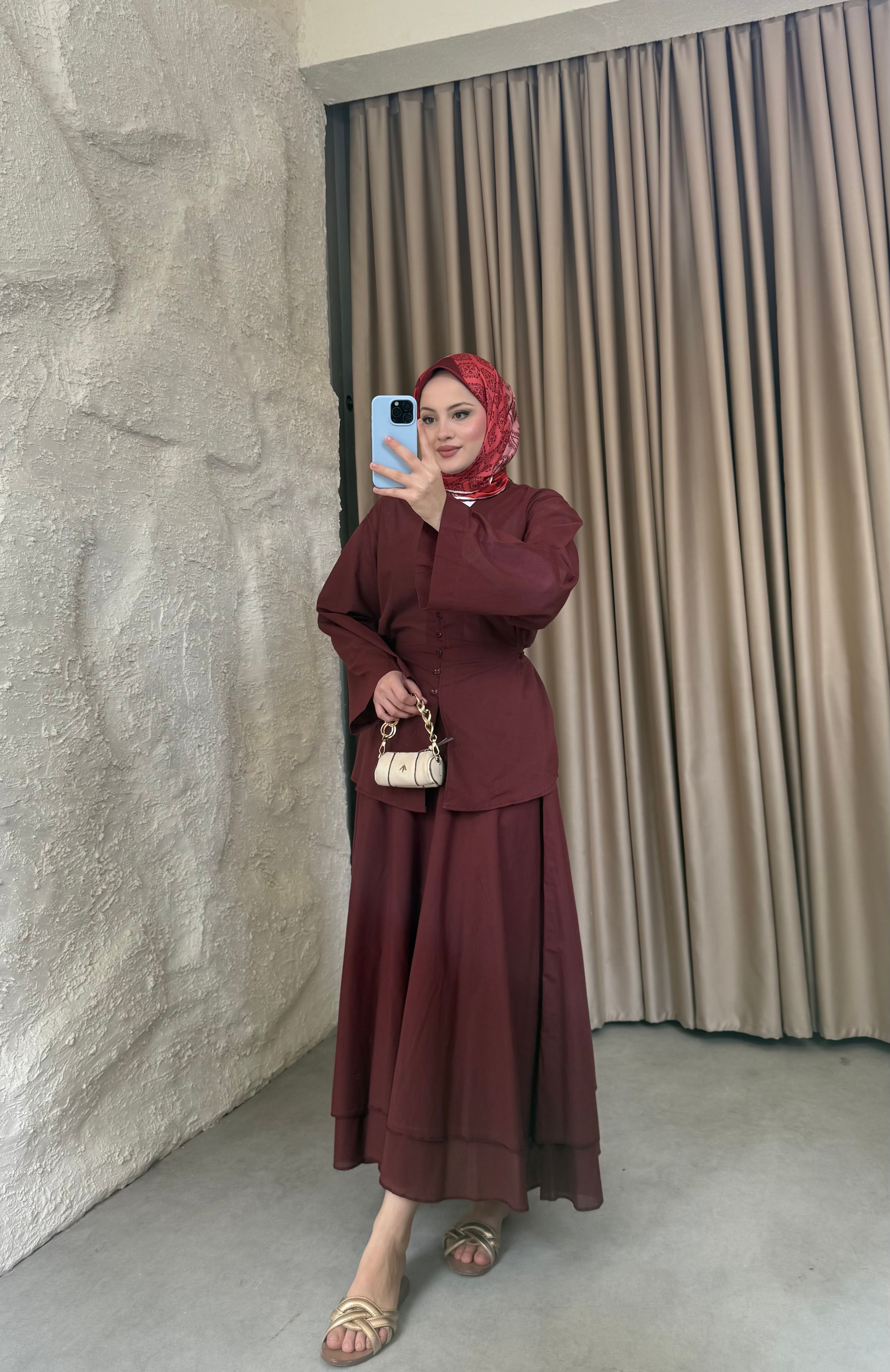 Bel Oturtmalı Etekli Takım Bordo