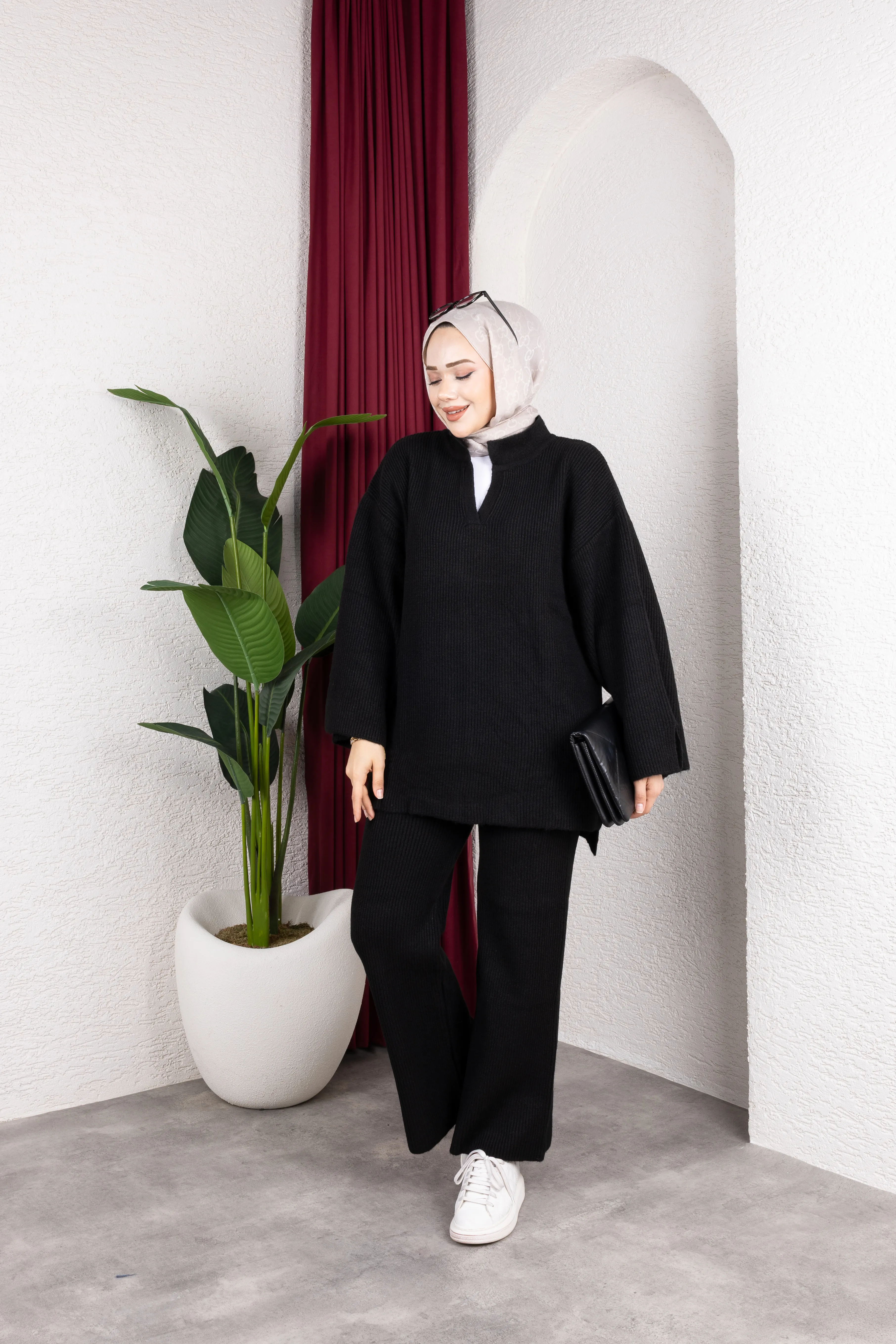 V Yaka Premıum Pantolonlu Takım Siyah