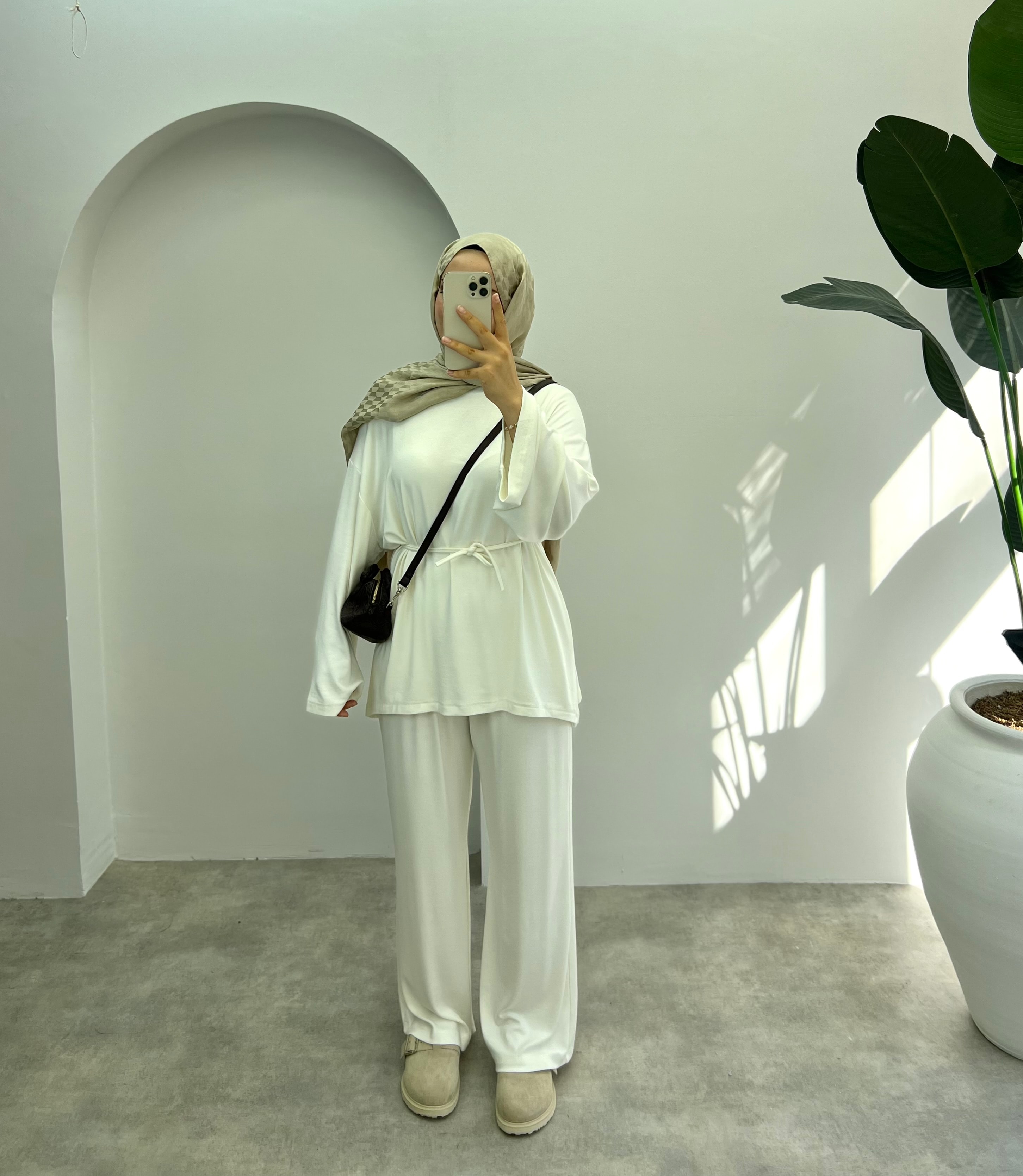 Bağlama Detaylı Mona Takım Beyaz 