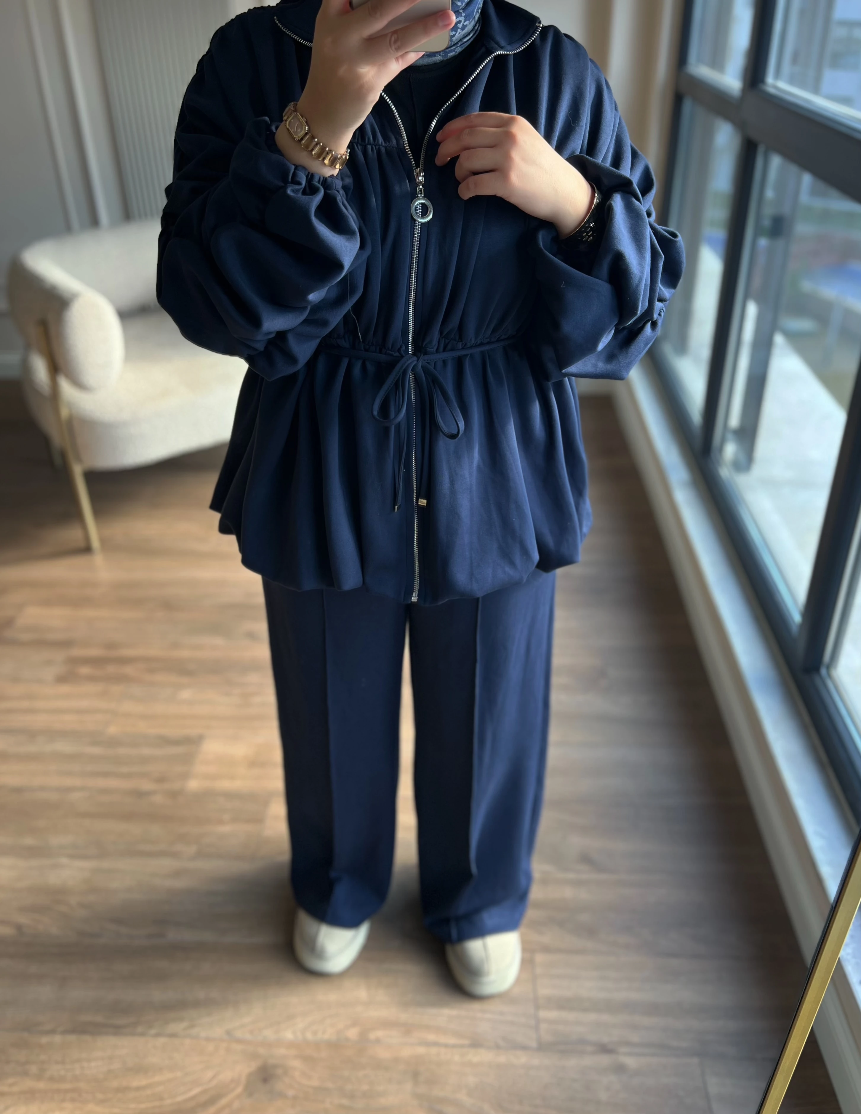 Büzgü Detaylı Pantolonlu Takım Lacivert 