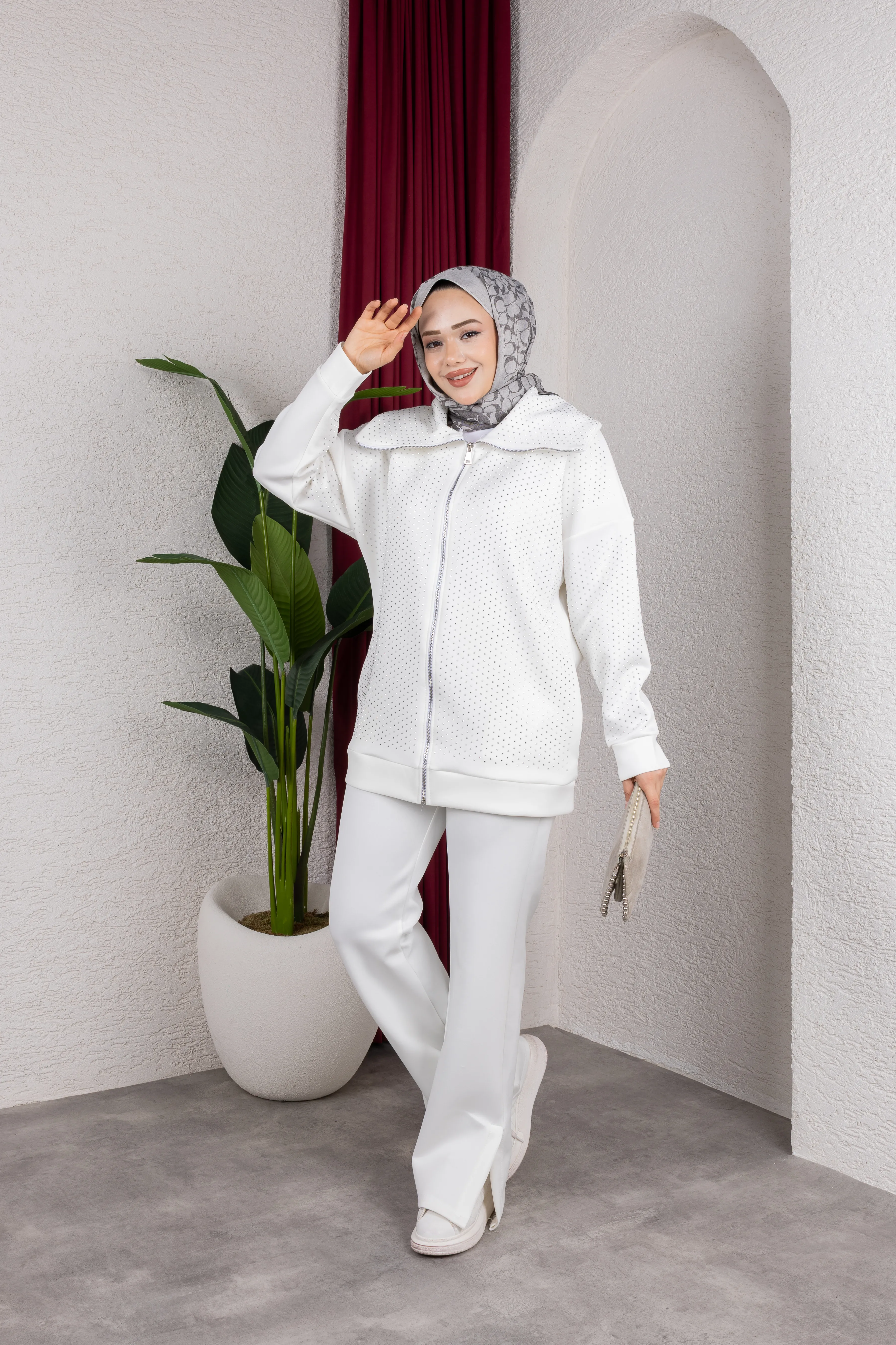 Alysa Fermuarlı Parlak Takım Beyaz