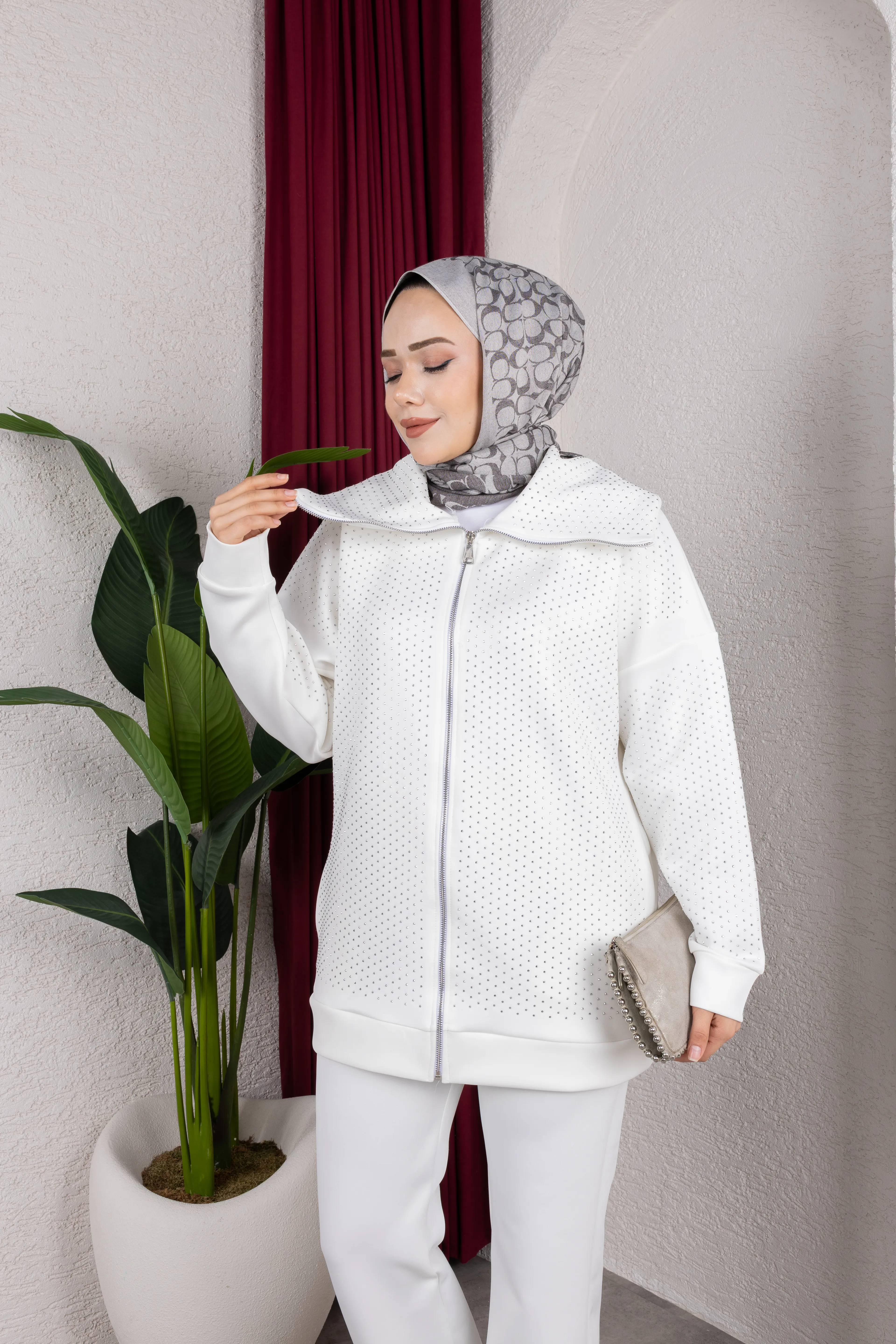 Alysa Fermuarlı Parlak Takım Beyaz