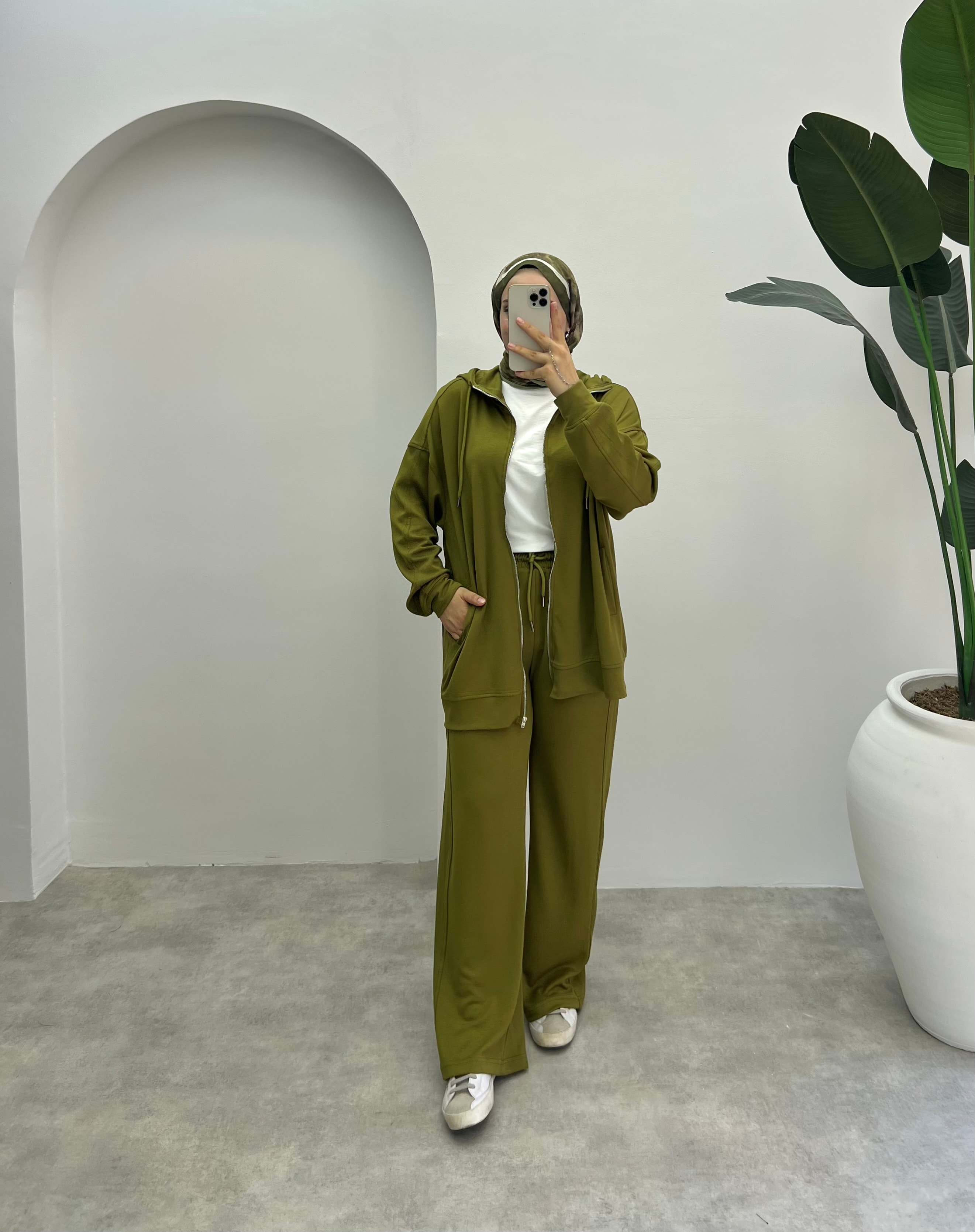 Basic Kapşonlu Pantolonlu Takım Yağ Yeşili