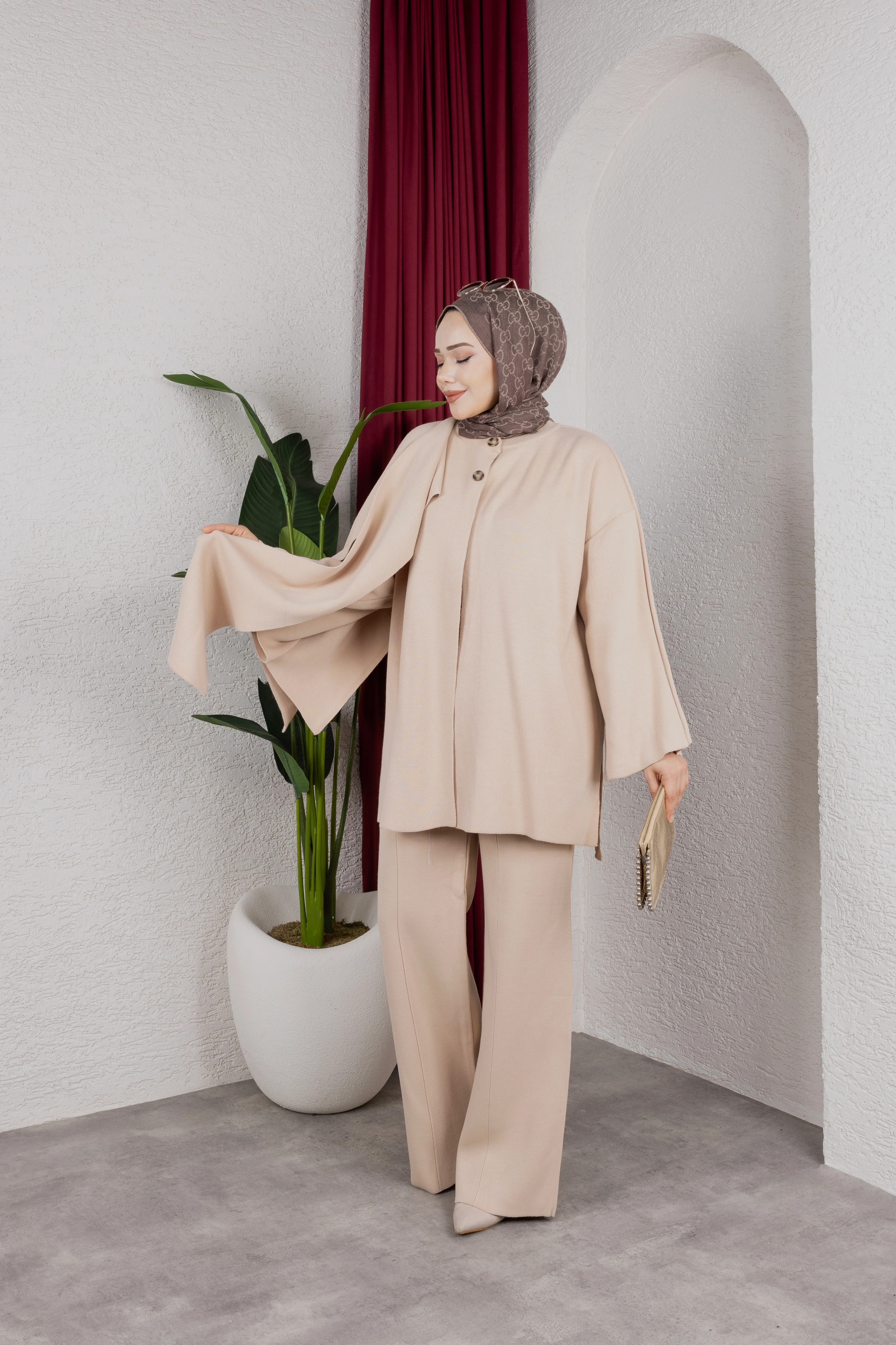 Şal Yaka Triko Pantolonlu Takum