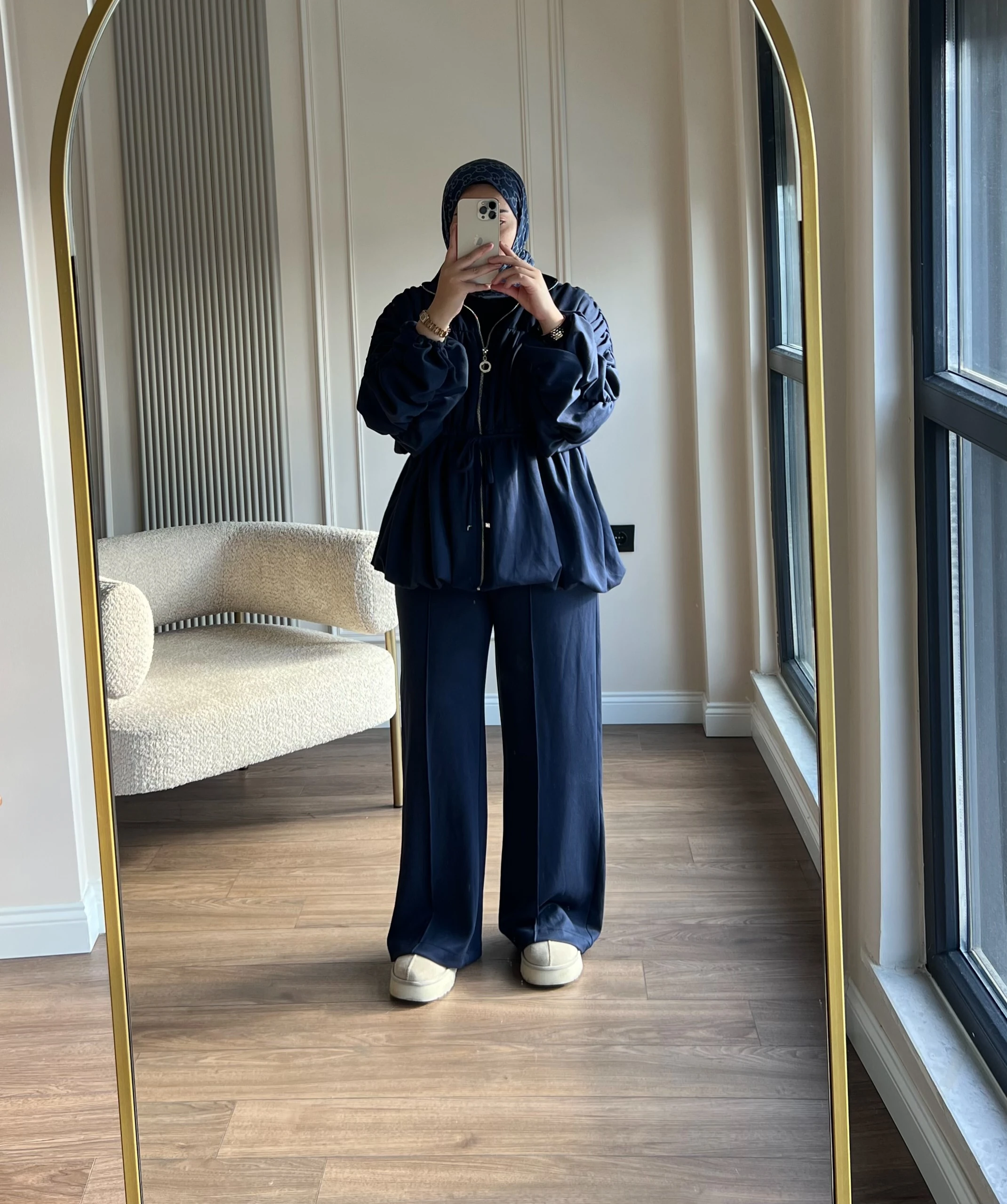 Büzgü Detaylı Pantolonlu Takım Lacivert 