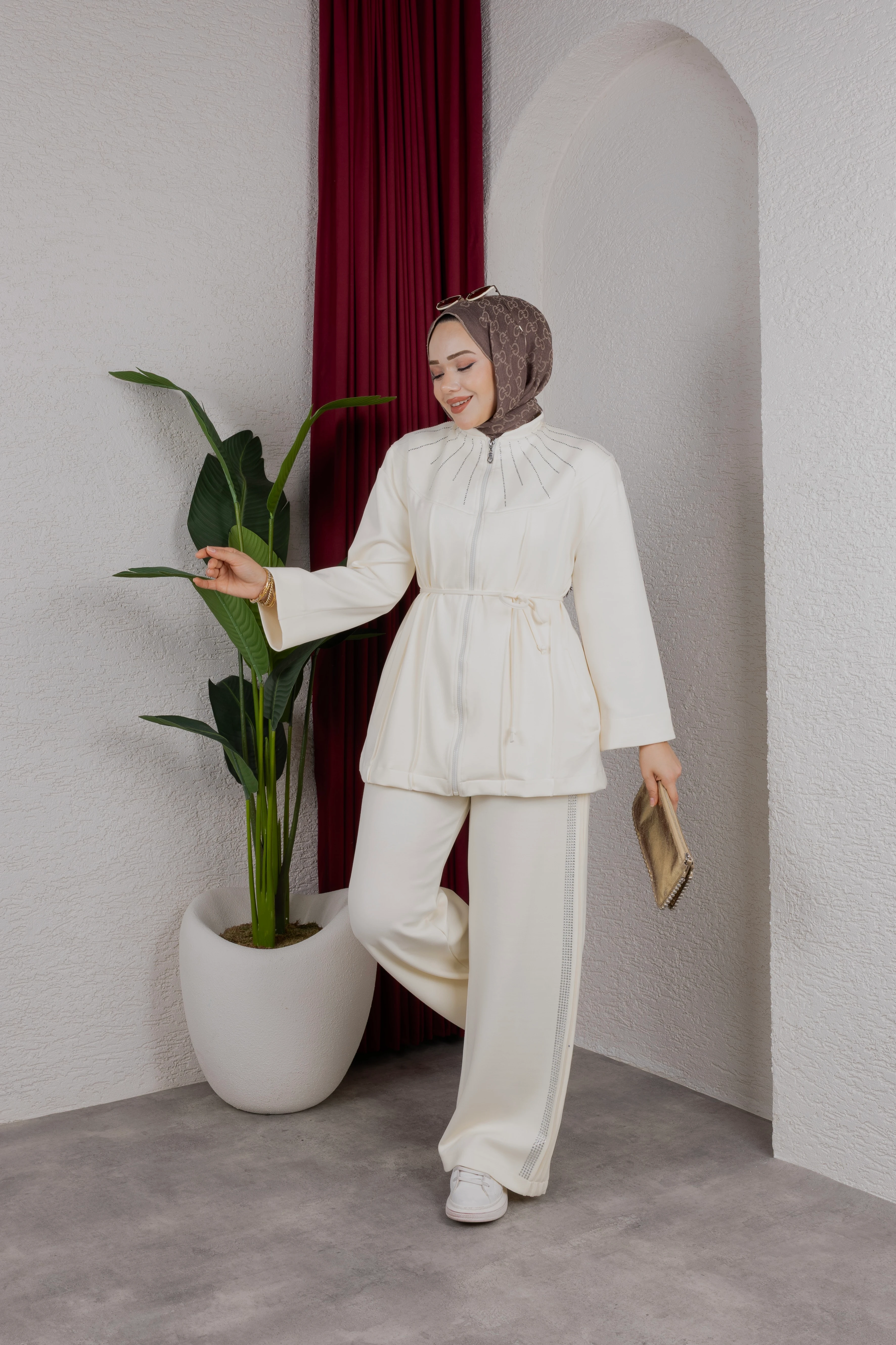 Alena Taşlı Takım Krem