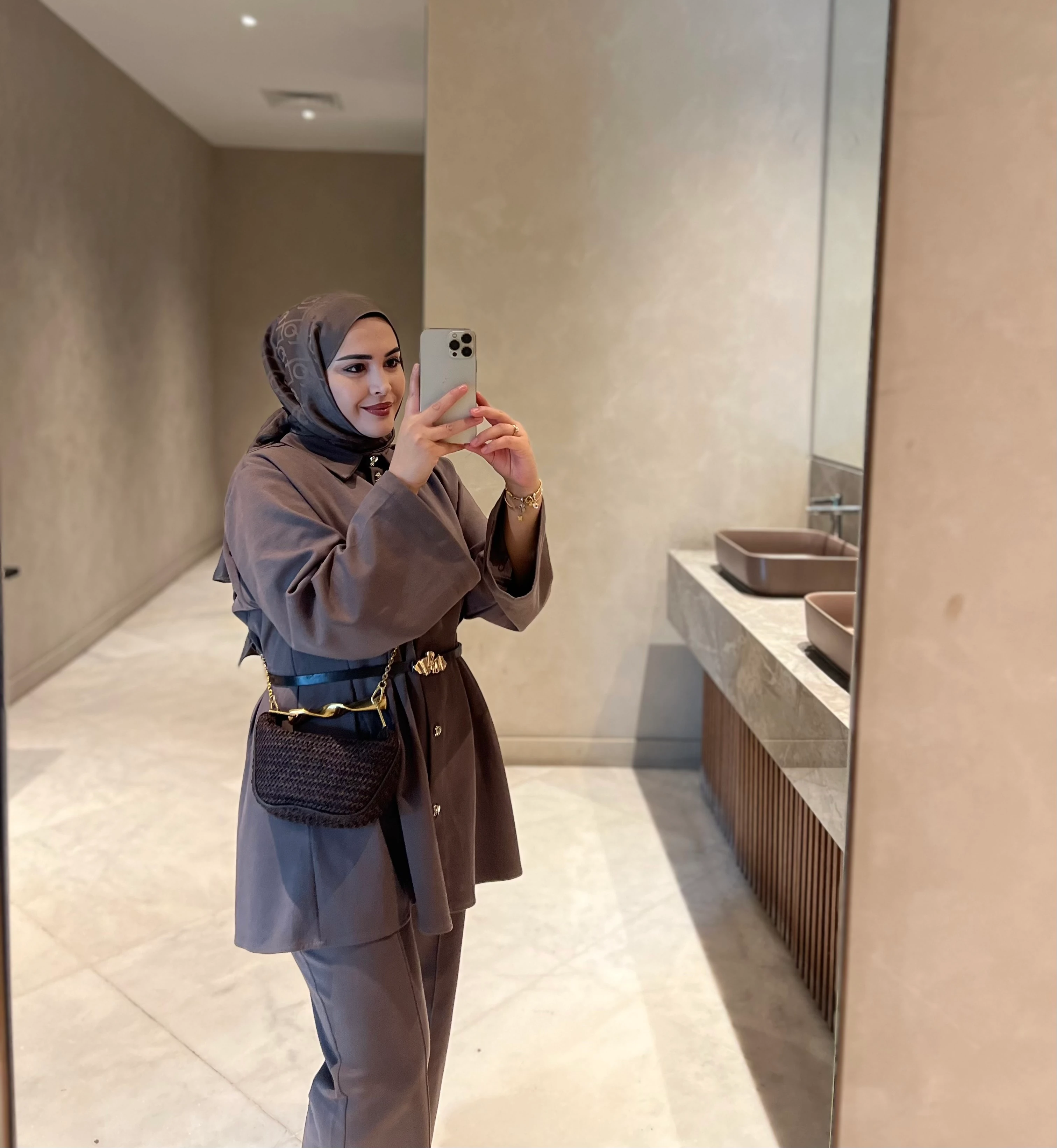 Bel Oturtmalı Premıum Pantolonlu Takım Kül 