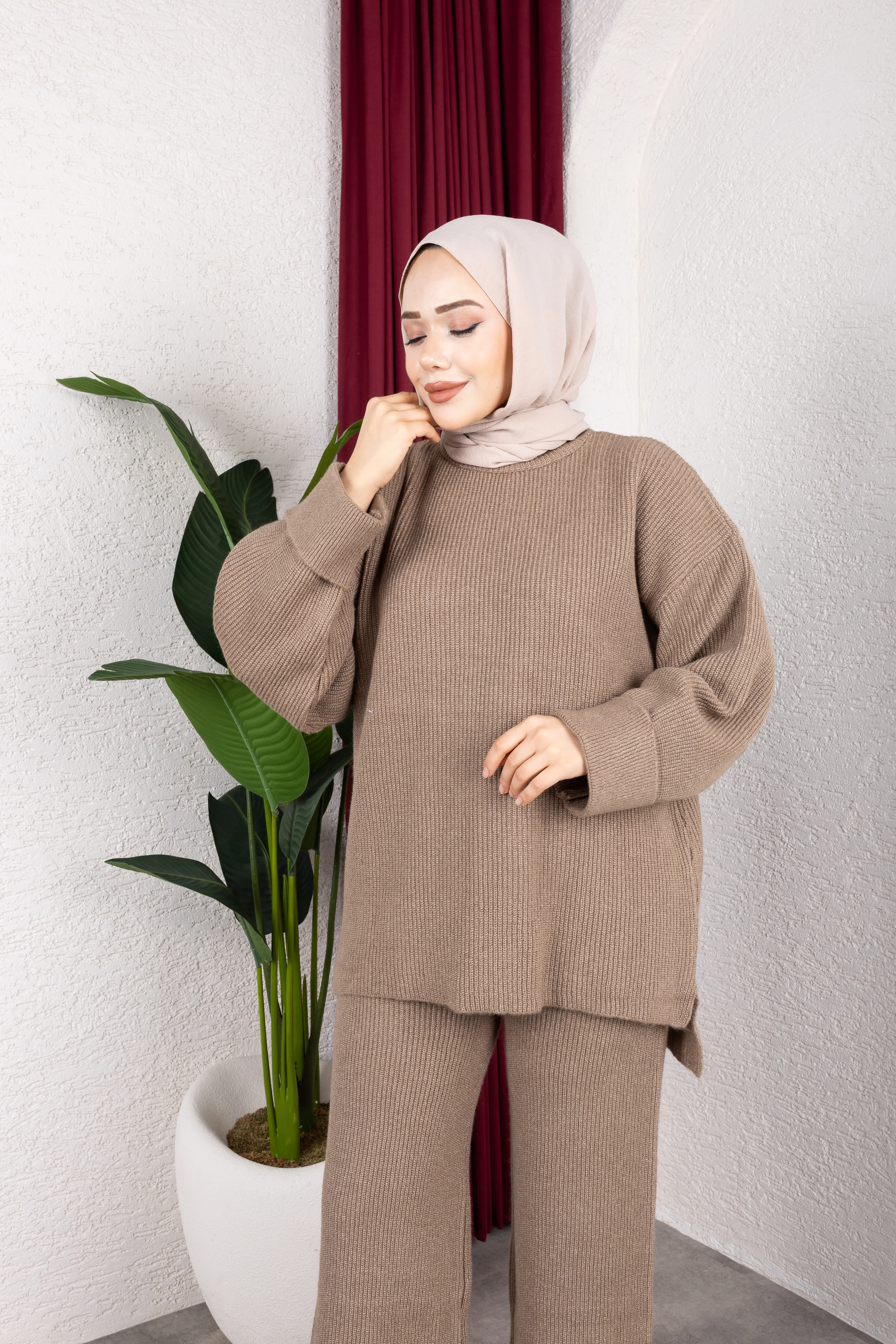 Sık Dokuma Pantolonlu Takım Bej