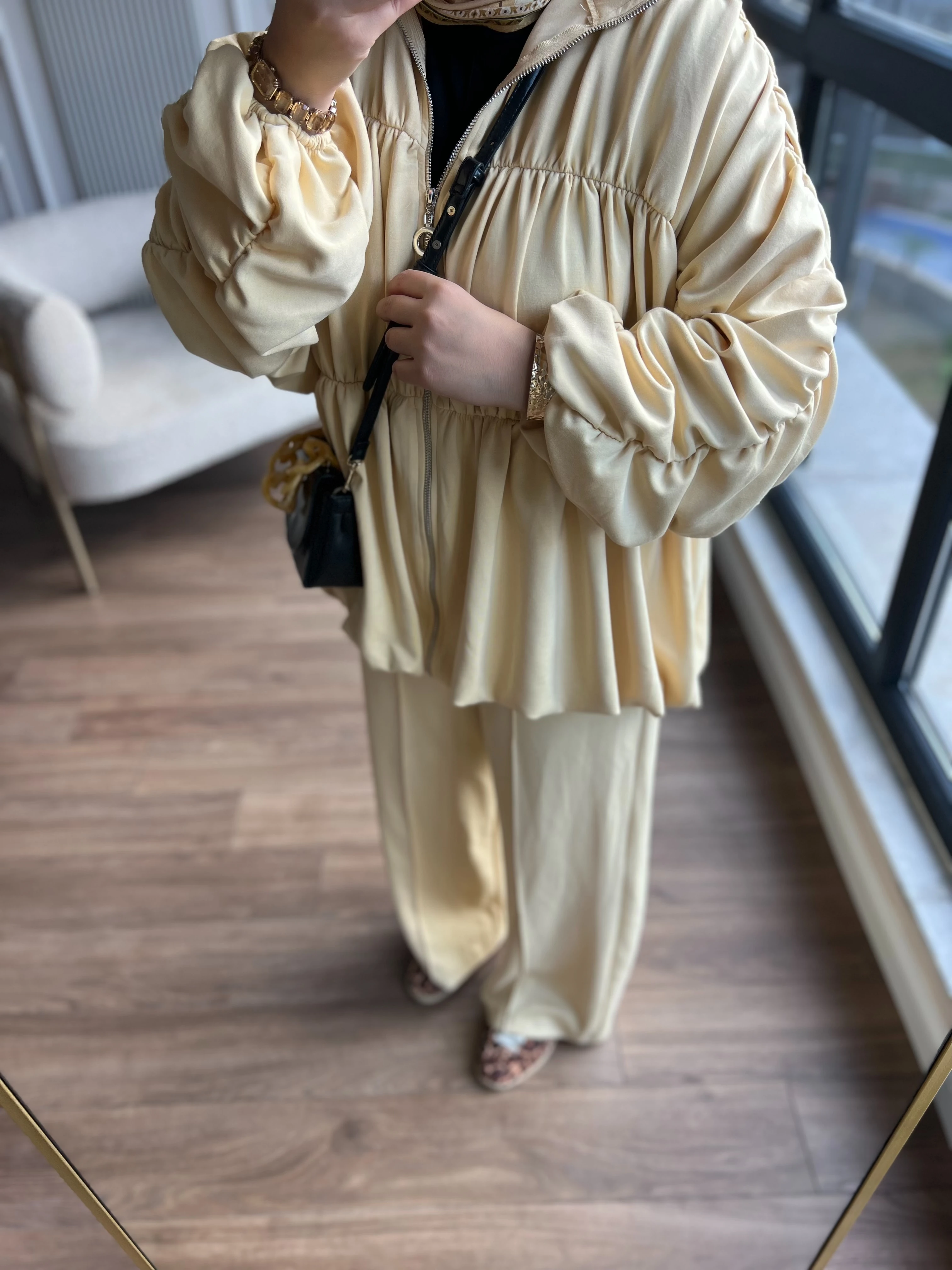 Büzgü Detay Pantolonlu Takım Sarı 