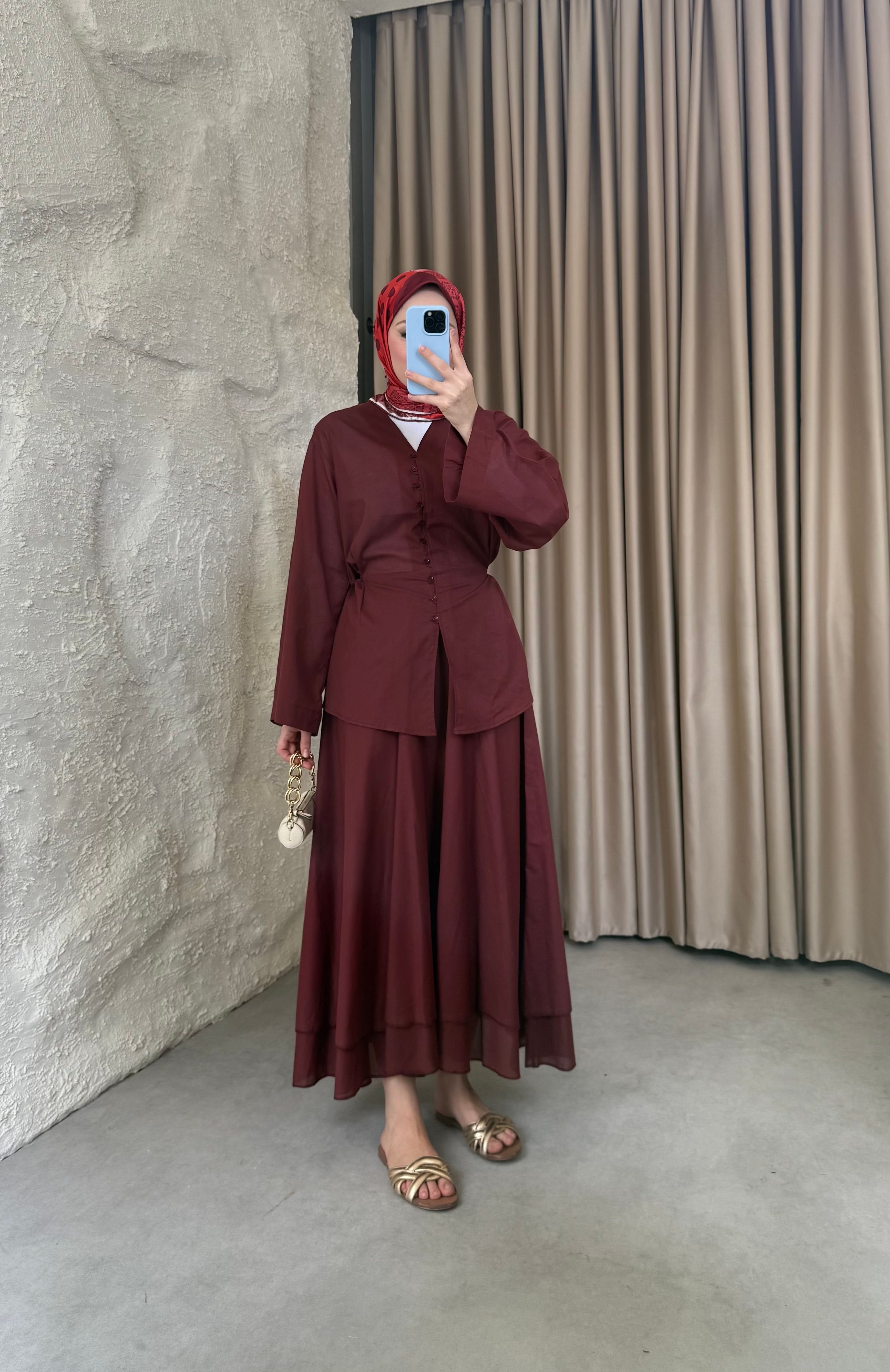 Bel Oturtmalı Etekli Takım Bordo