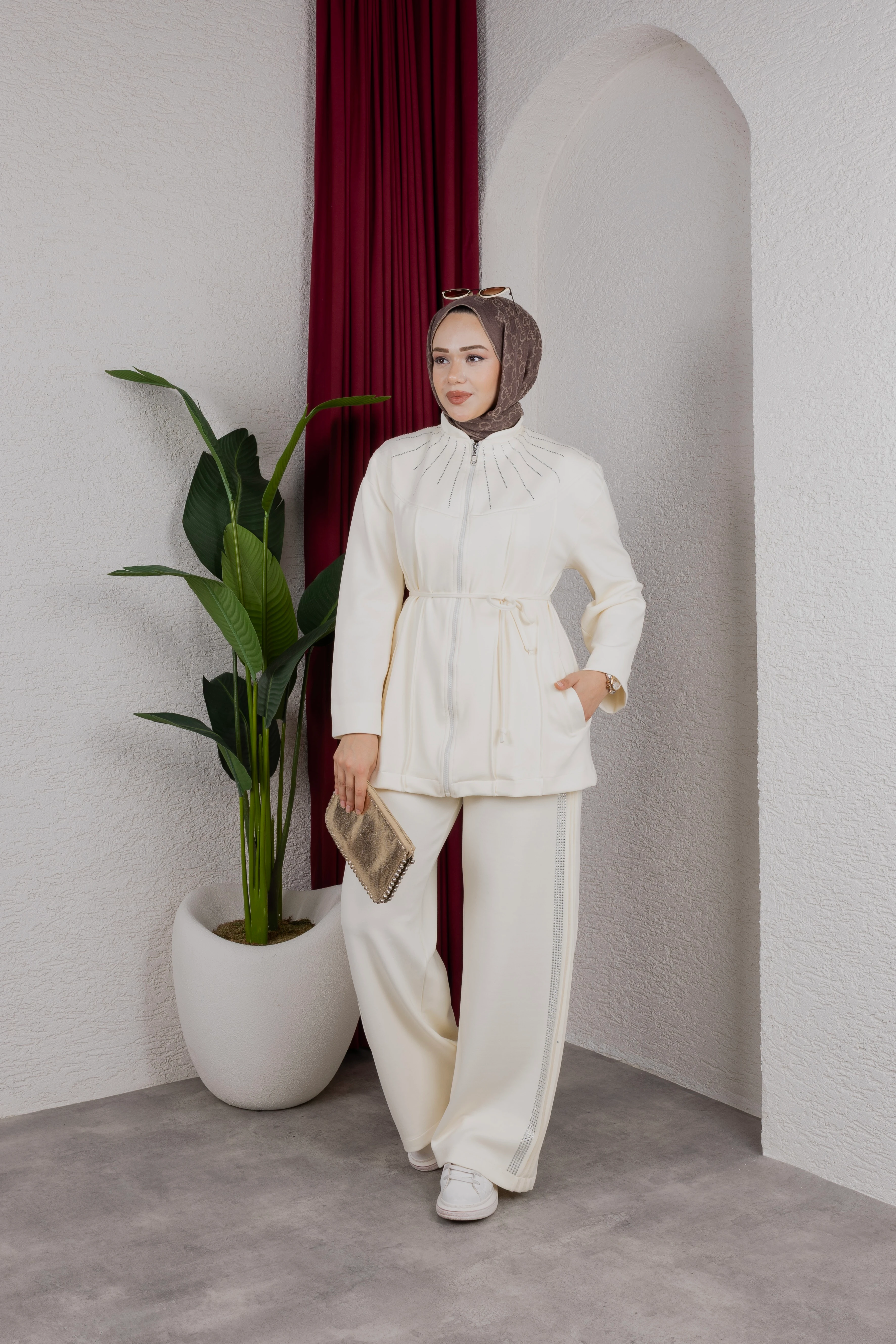 Alena Taşlı Takım Krem