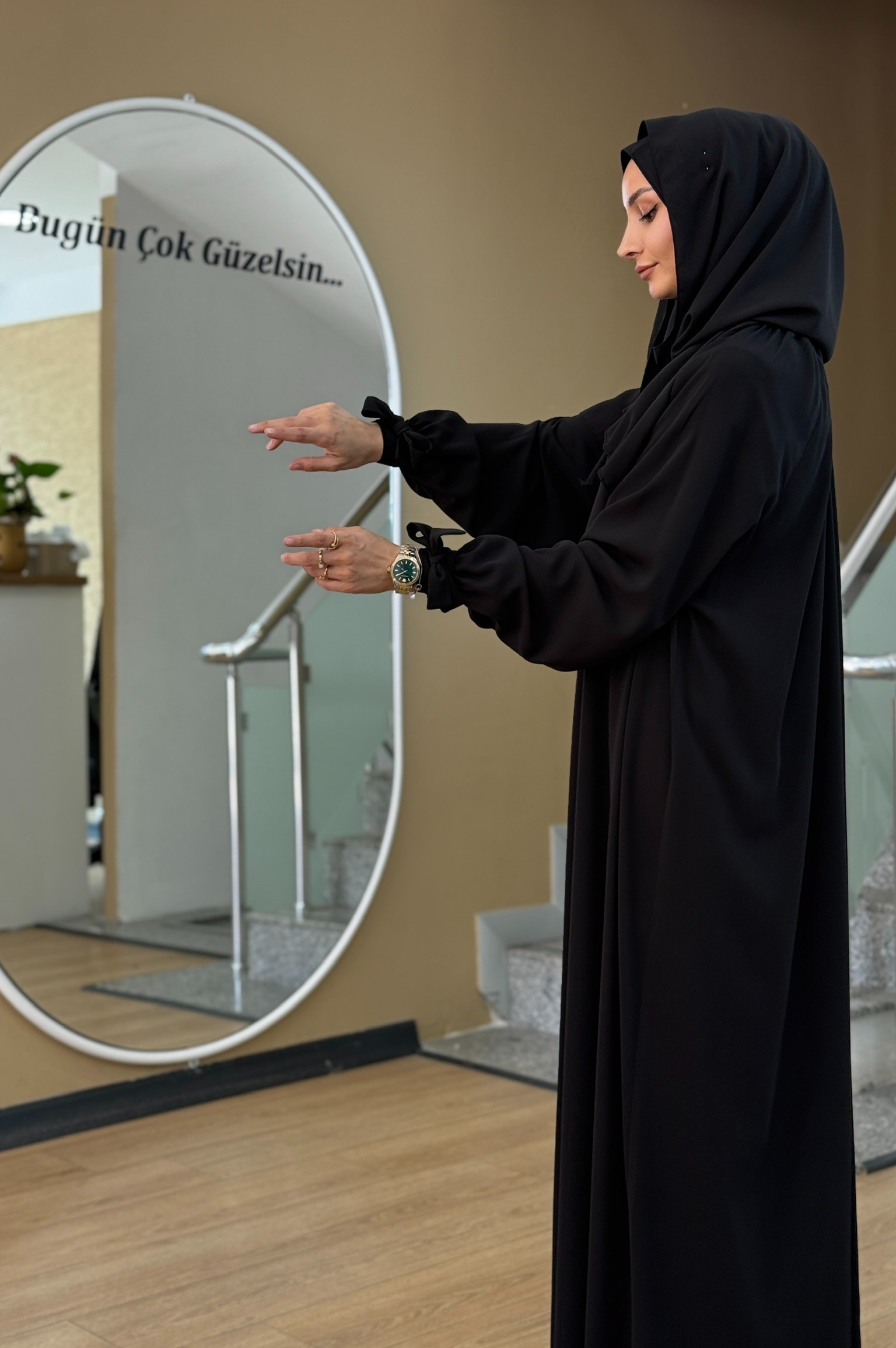 MERYEM MODEL SİYAH