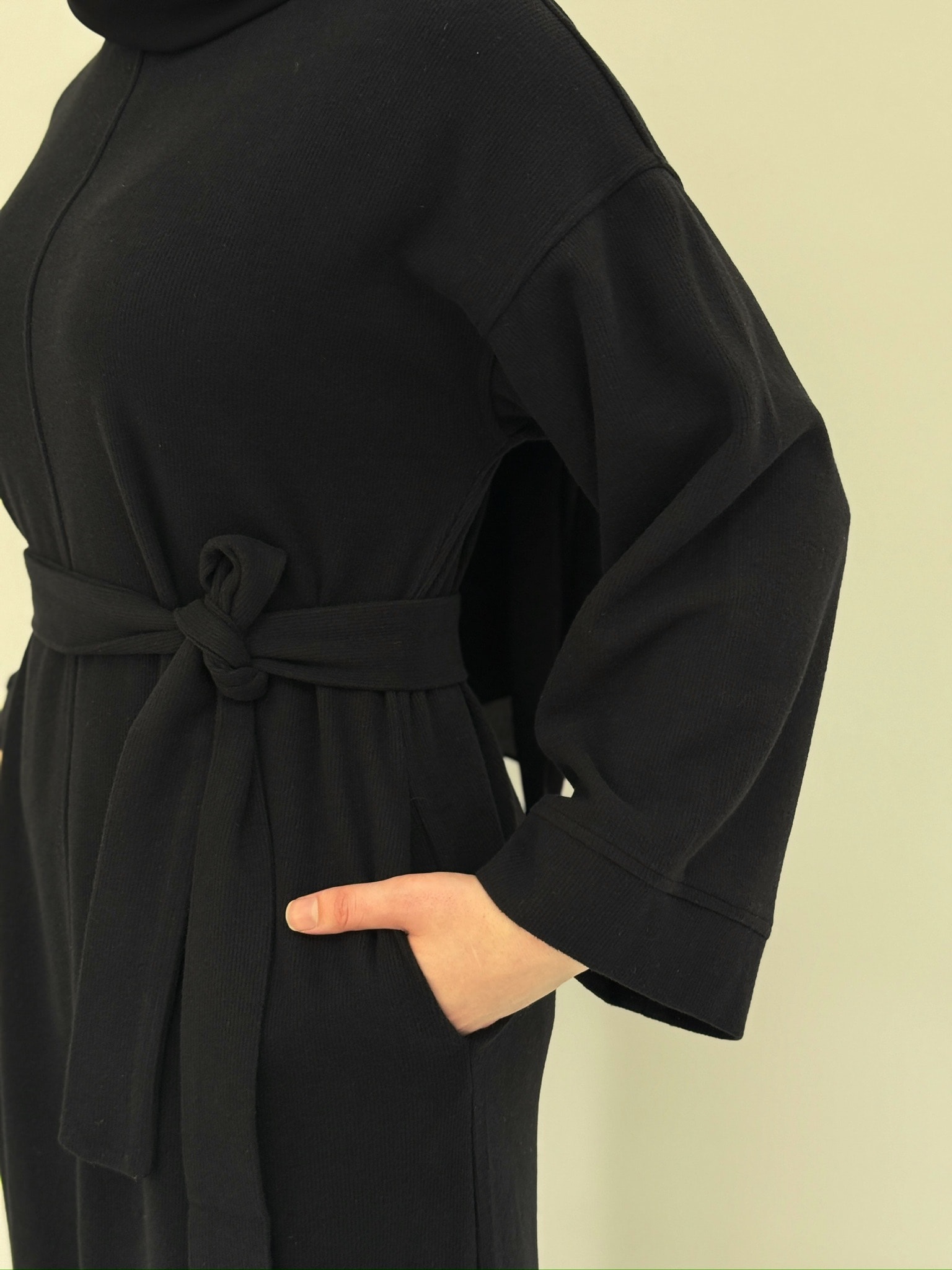 SİYAH ÖRME ELBİSE