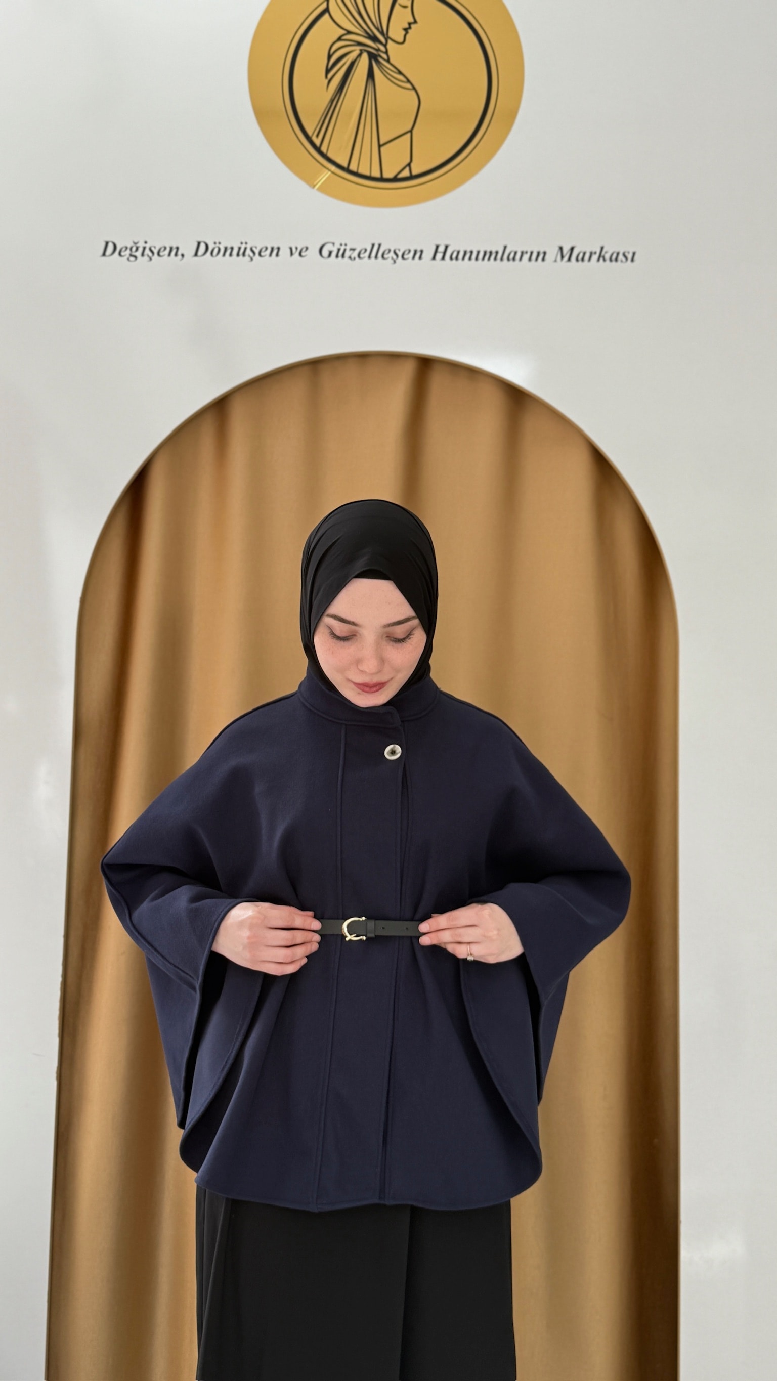 KEMERLİ KAŞE LACVİERT PANÇO