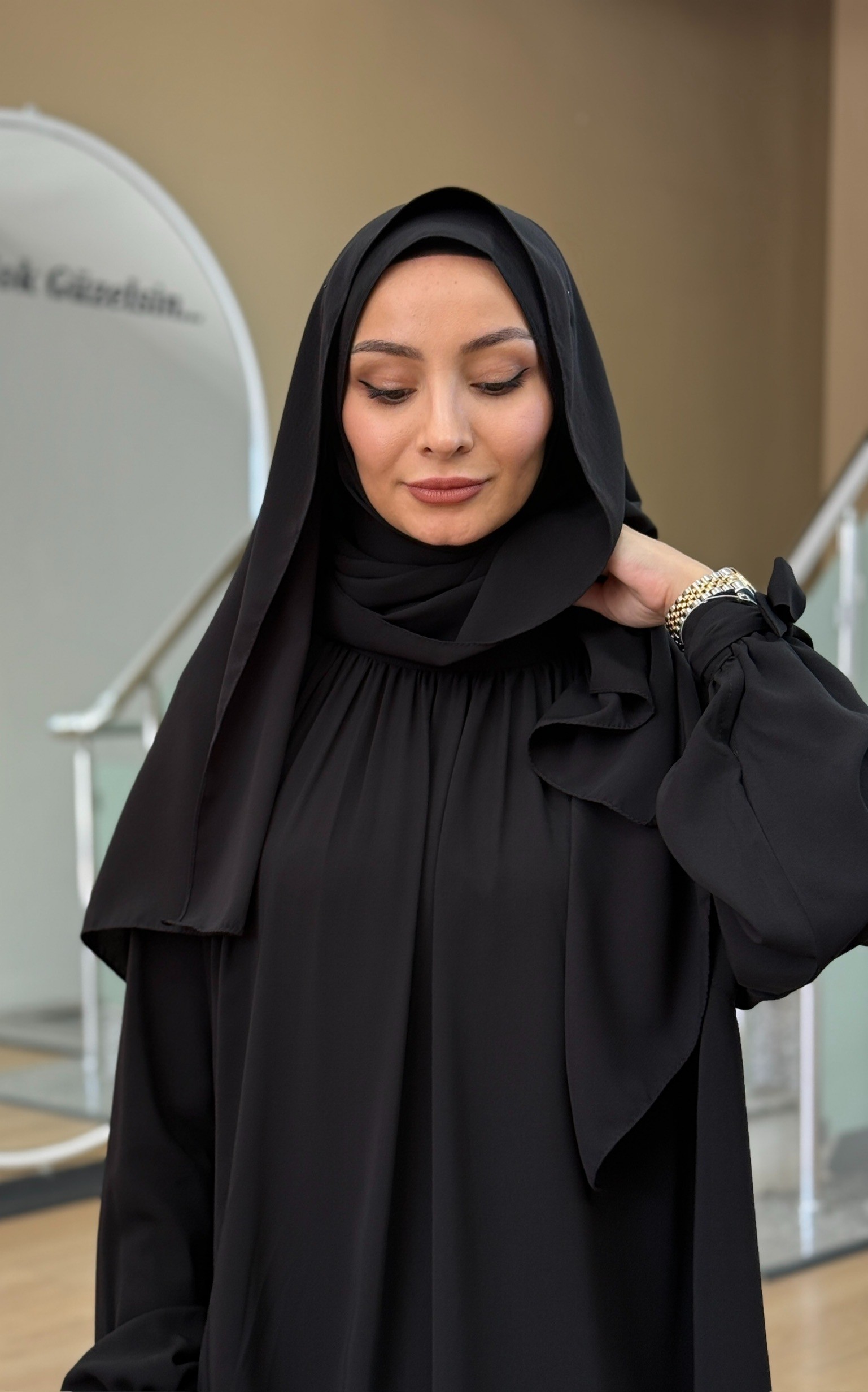 MERYEM MODEL SİYAH