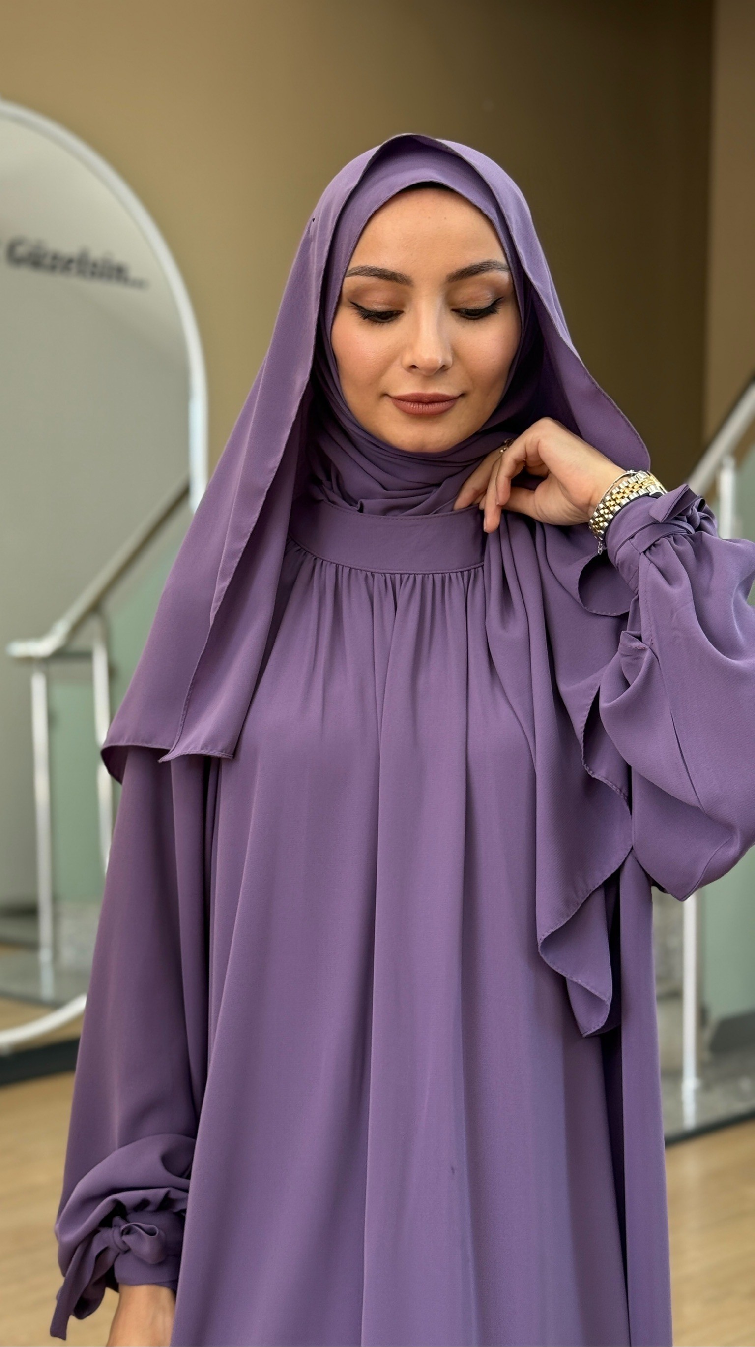 MERYEM MODEL LİLA