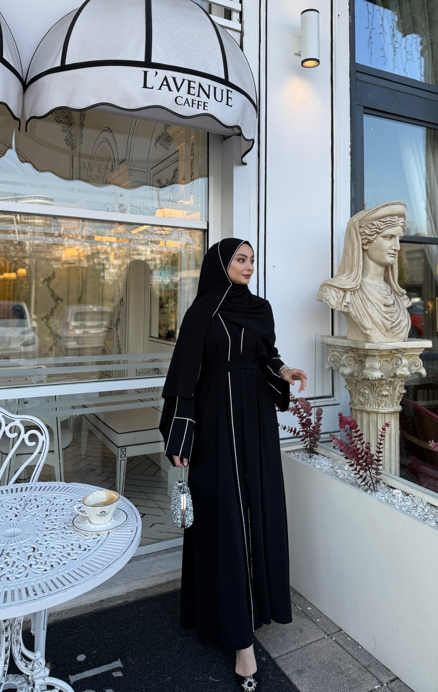 PARLA SWAROVSKİ TAŞLI ABAYA SİYAH 