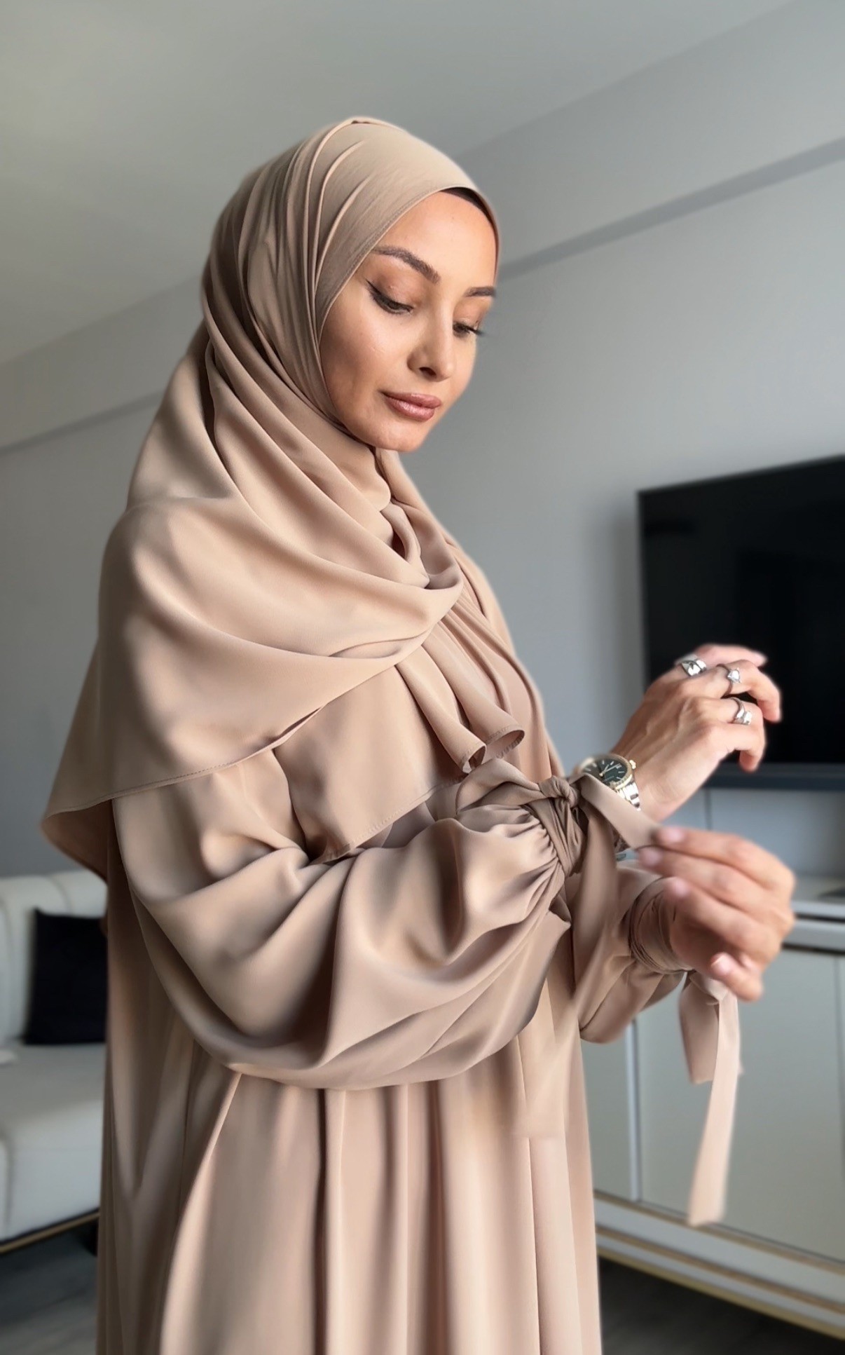 MERYEM MODEL  KUM BEJİ