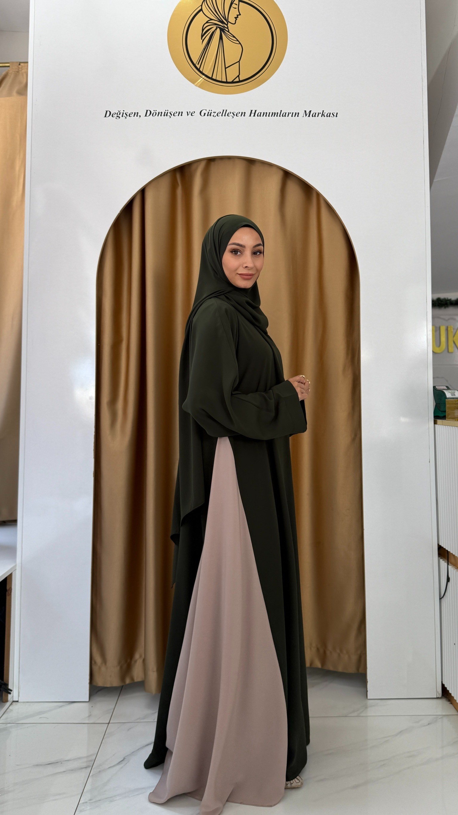 NİSA ABAYA HAKİ YEŞİLİ