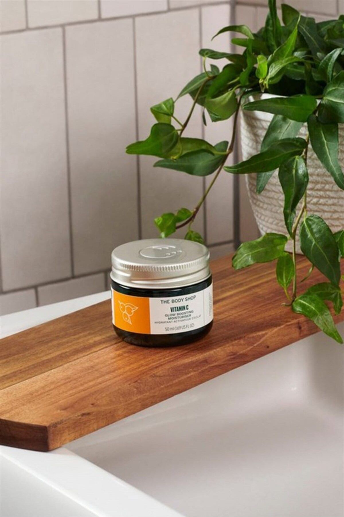 Vitamin C Canlandırıcı Gündüz Kremi 50 ml