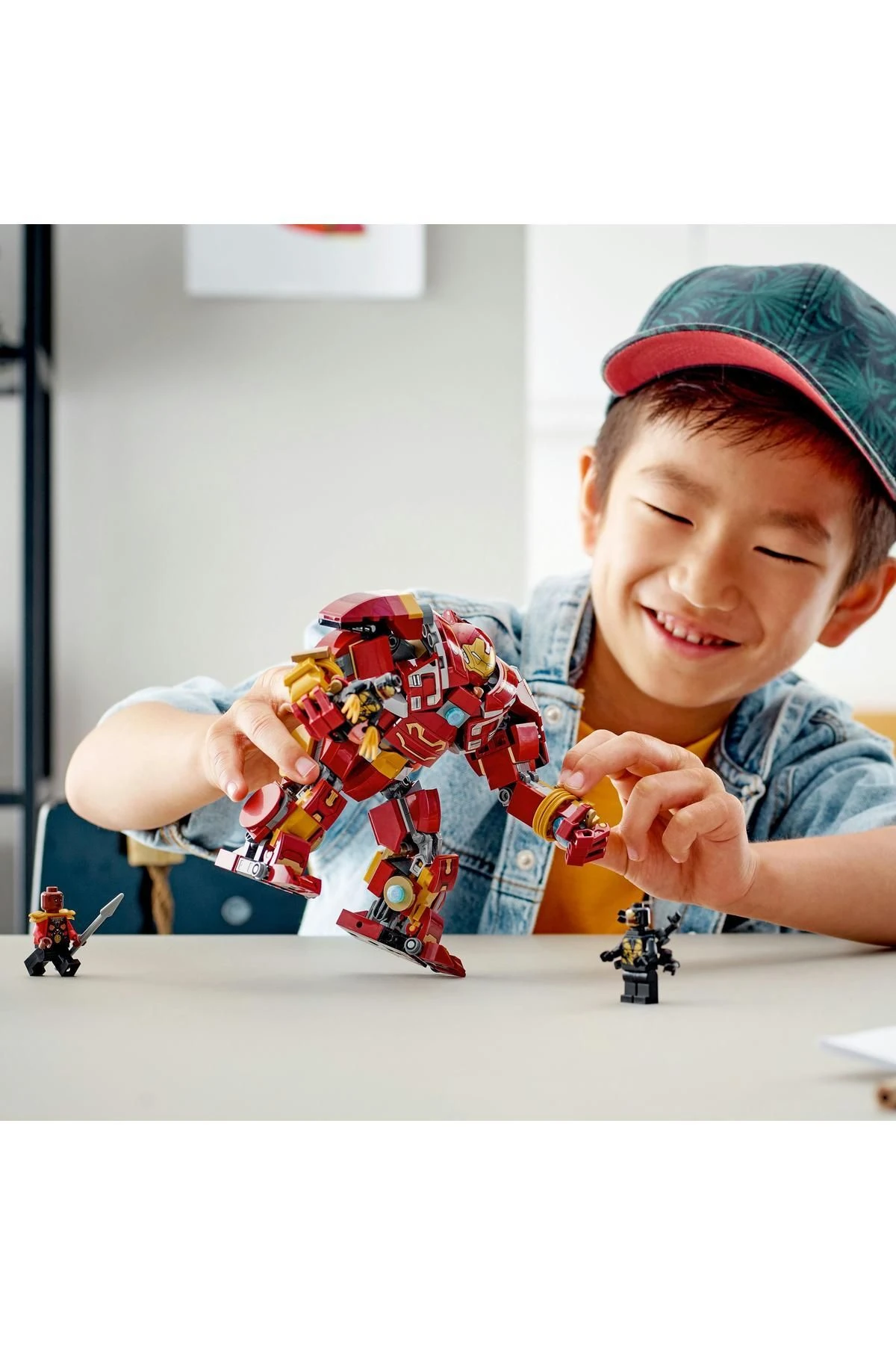 ® Marvel Hulkbuster: Wakanda Savaşı 76247 - 8 Yaş ve Üzeri Çocuklar için Yapım Seti (385 Parça)