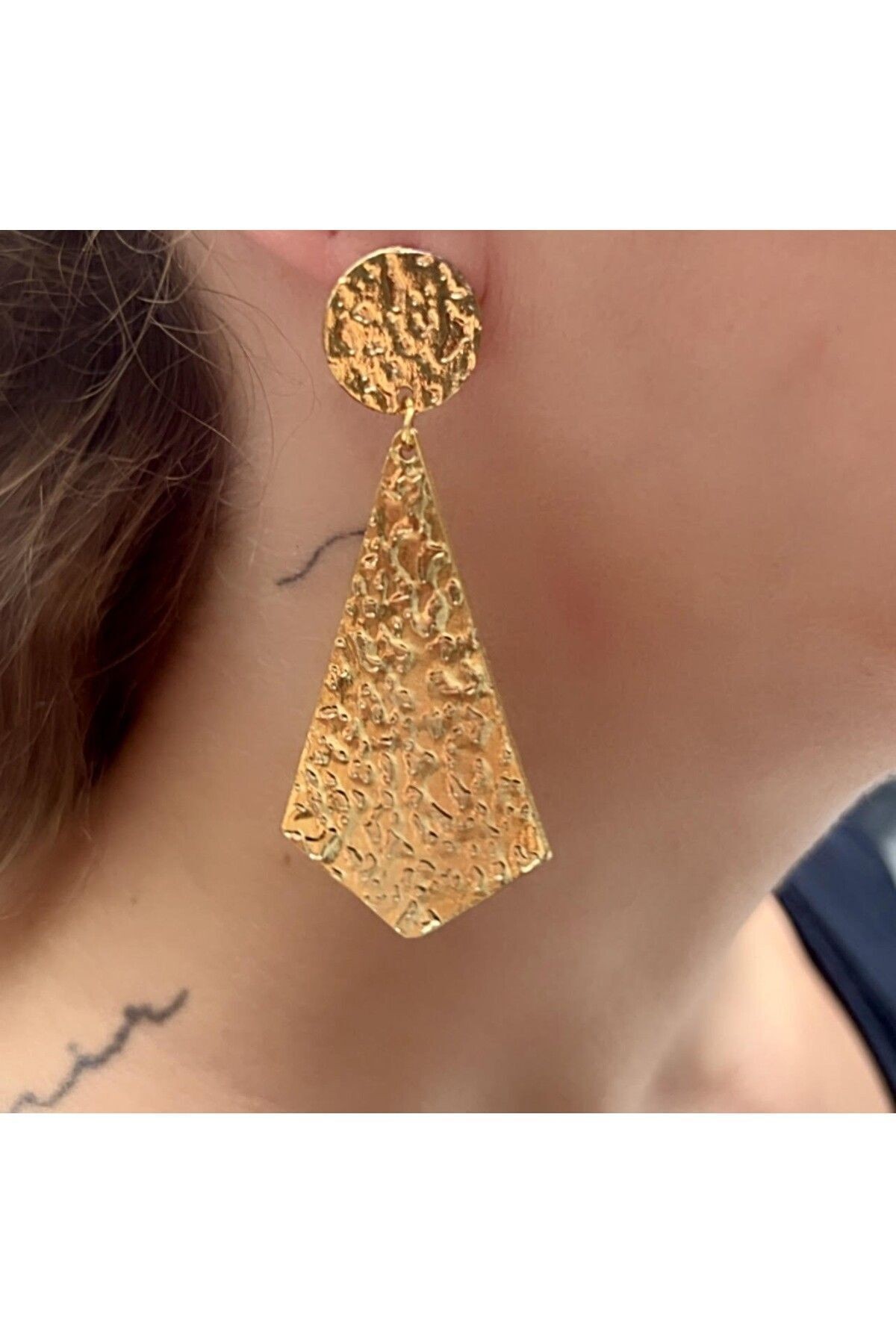 Gold Geometric Textured Earrings – Bold and Stylish Design