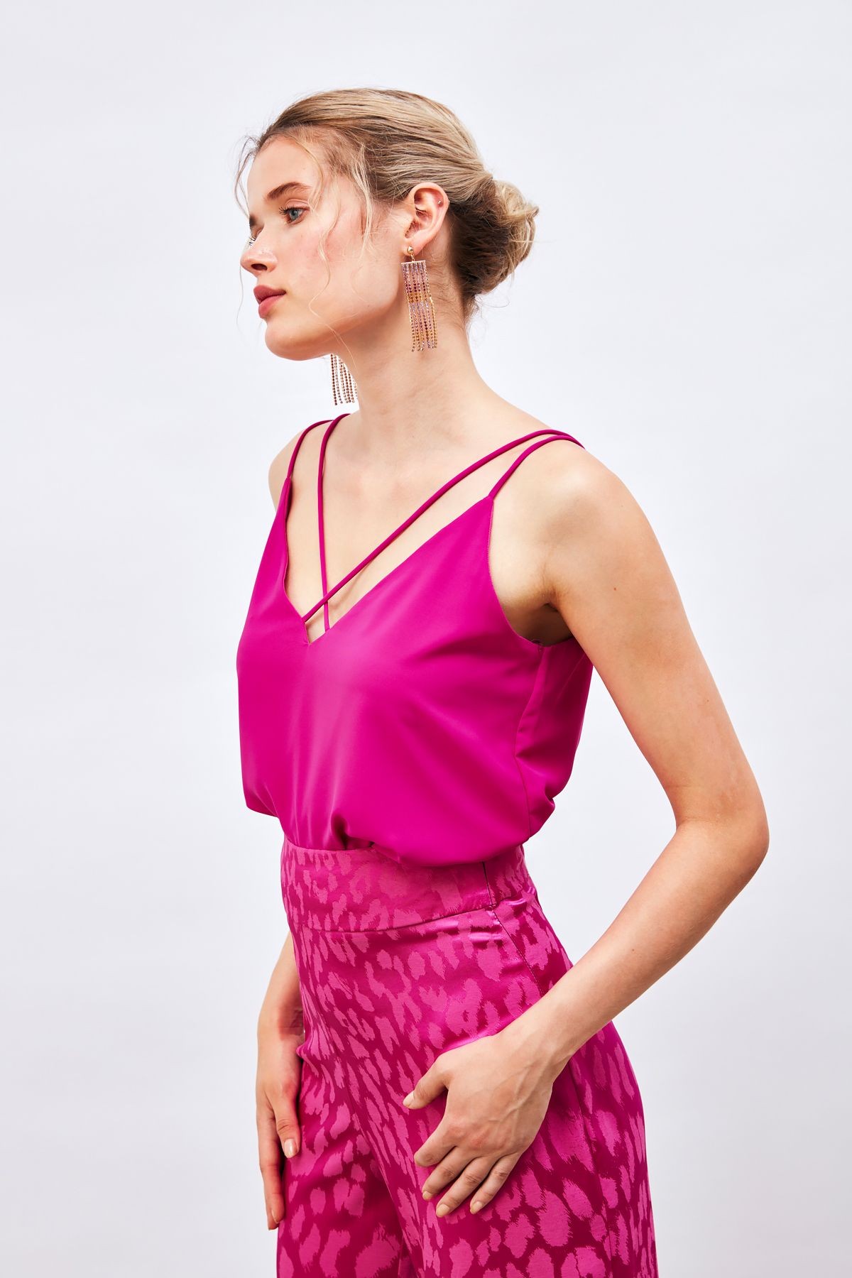Çapraz İp Askılı Bluz - BEJ - Fuchsia