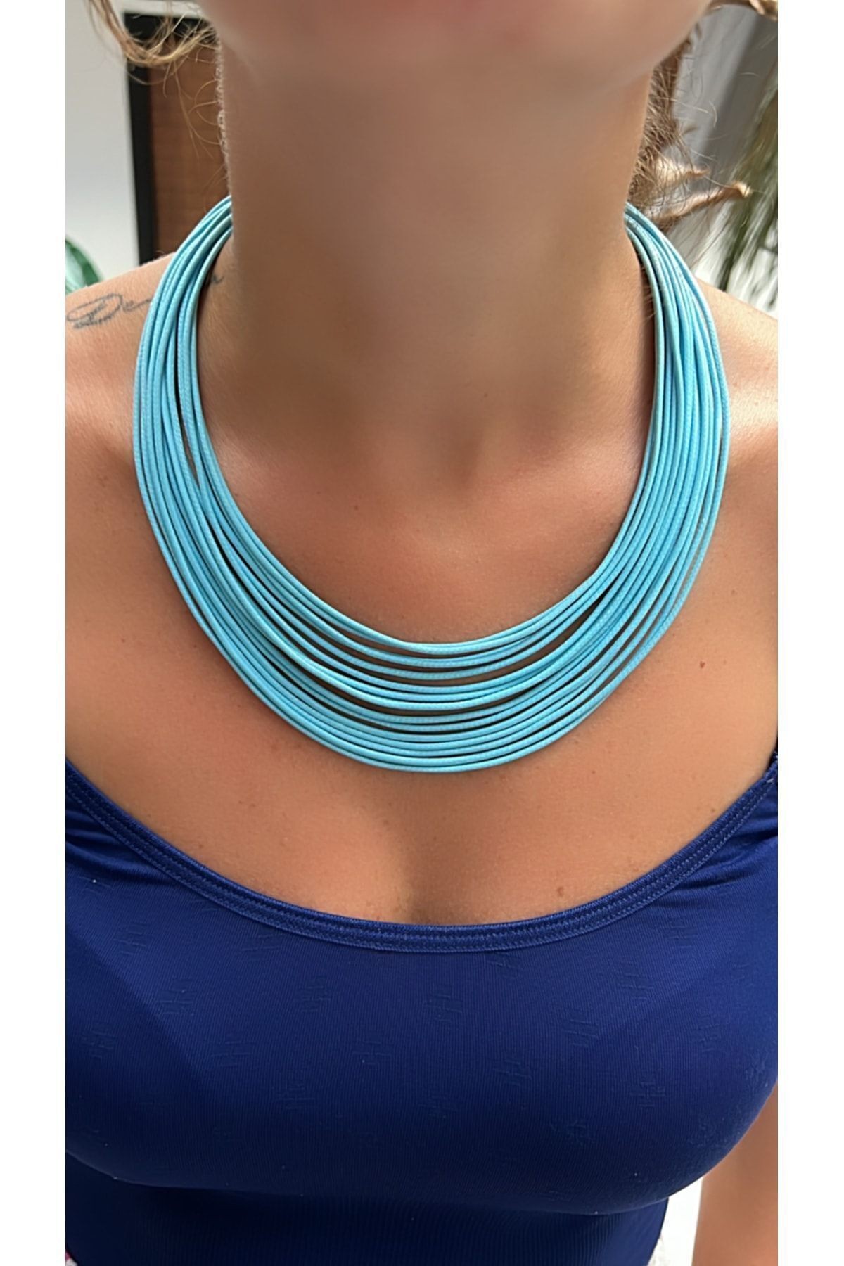 Baby Blue Multi-Look Low-cut Necklace