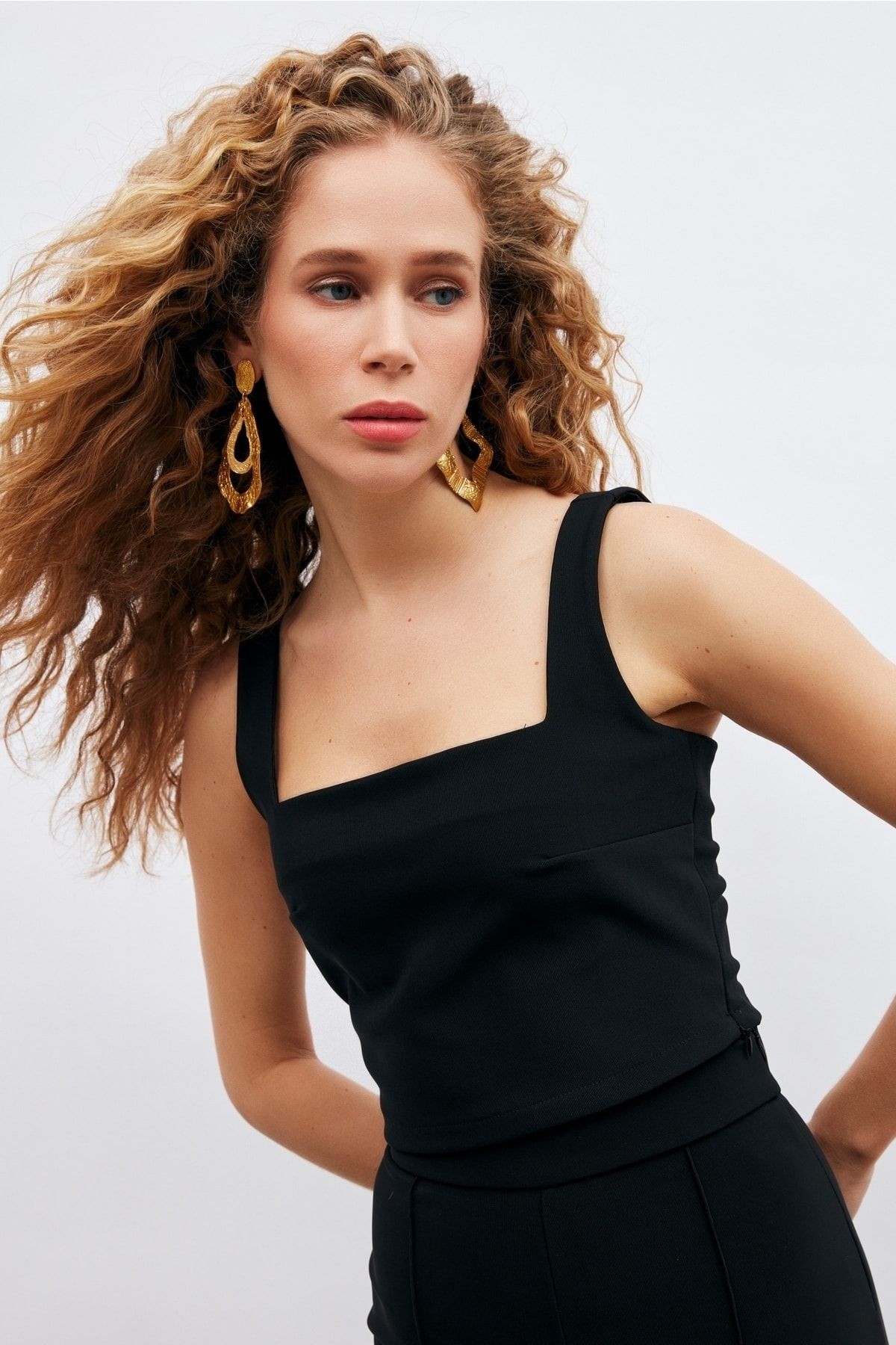 Kare Yaka Crop Bluz - Ekru - si̇yah