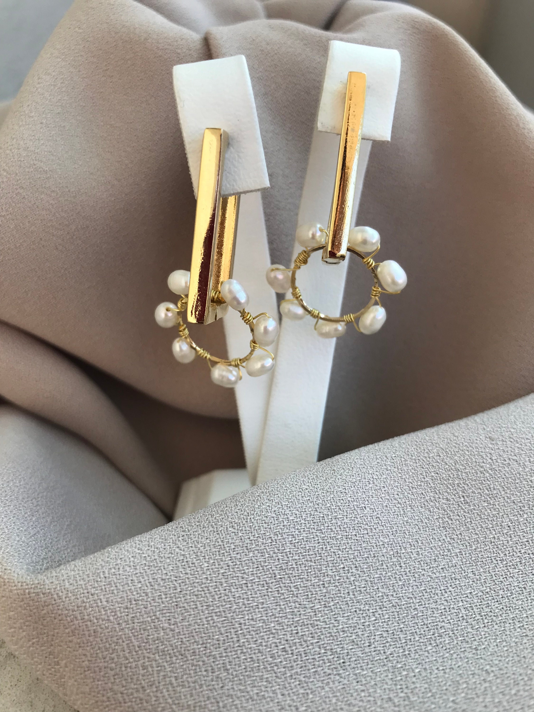 Dikdörtgen Model Halka İnci Küpe