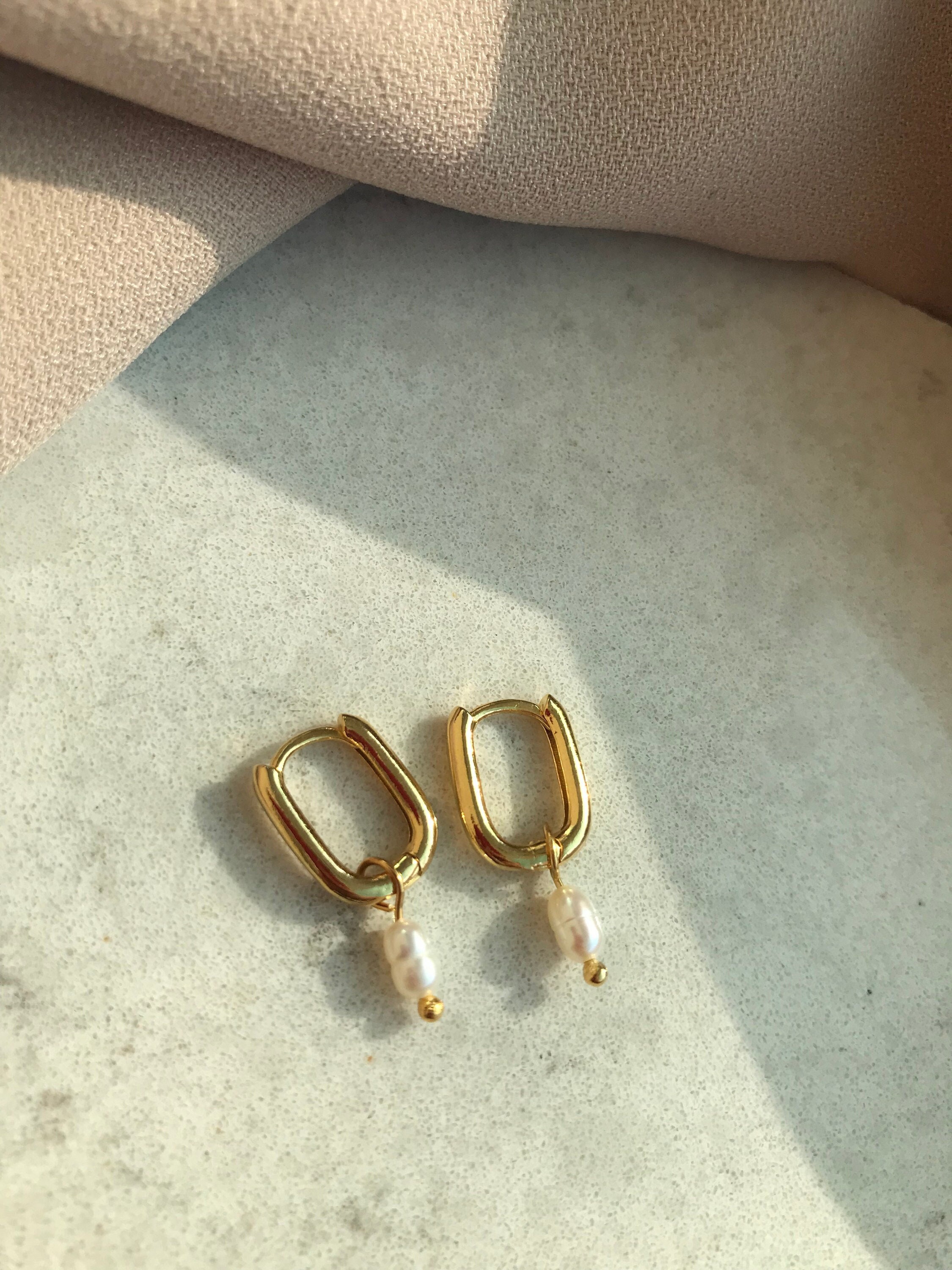 Minimalist İnciler Oval Küpeler, 24 Ayar Parlak Altın Oval Küpeler