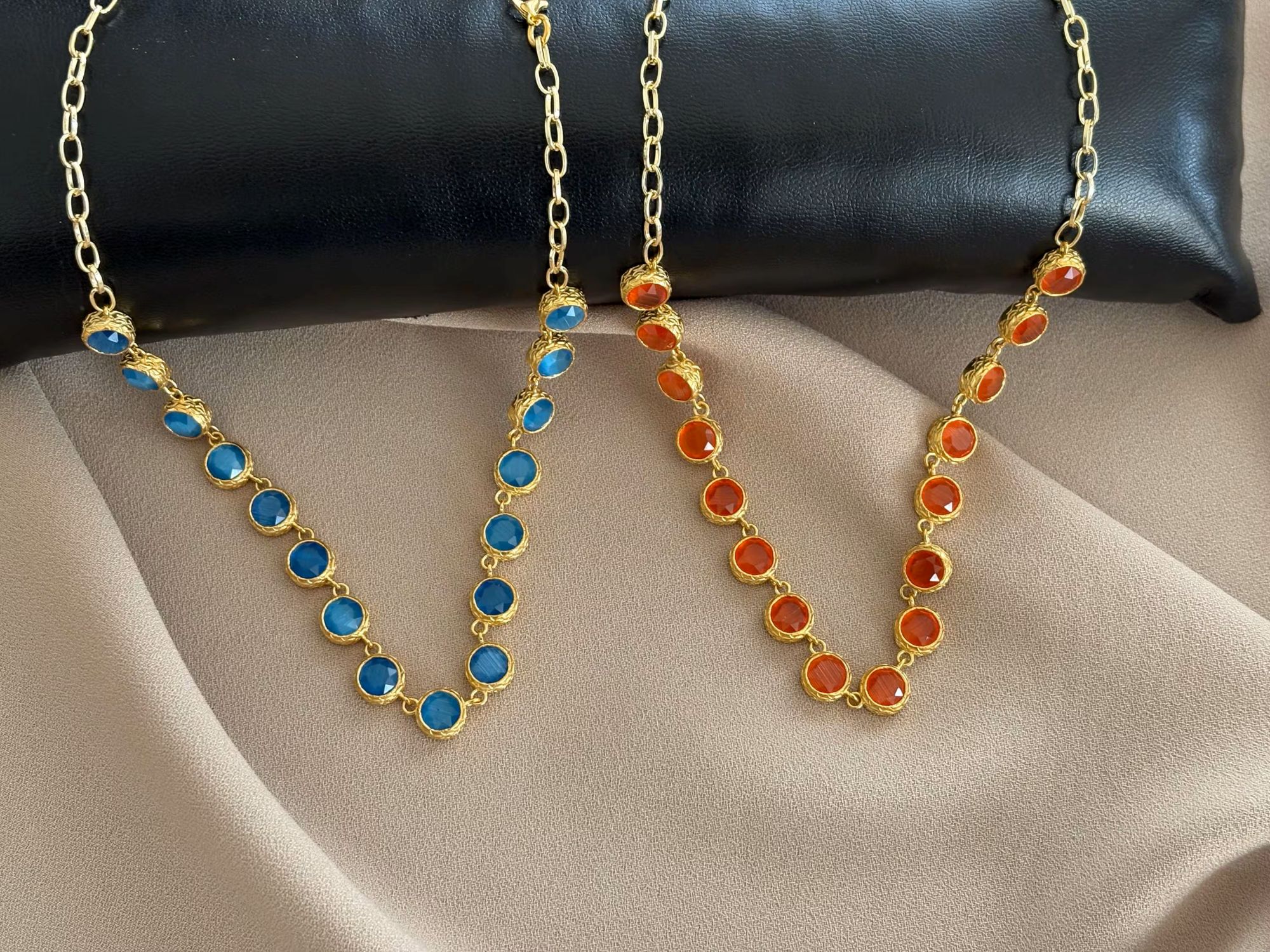 Seri Kedi Gözü Tasarım Kolye