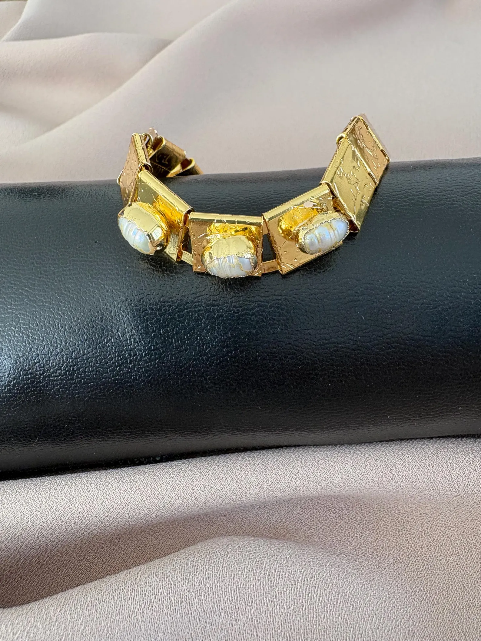 Üç İnci Saat Kayışı El Yapımı Bilezik