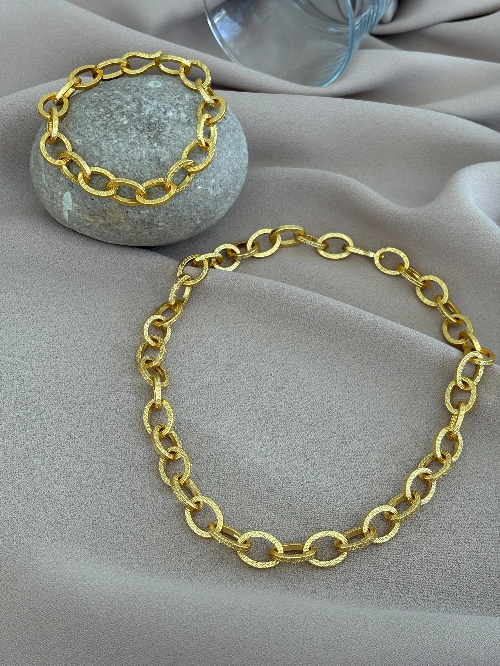 Kalın Zincir Desenli Döküm Kolye