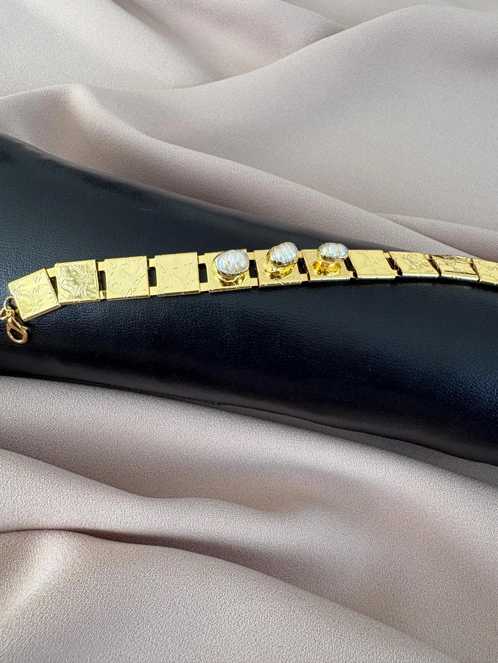 Üç İnci Saat Kayışı El Yapımı Bilezik