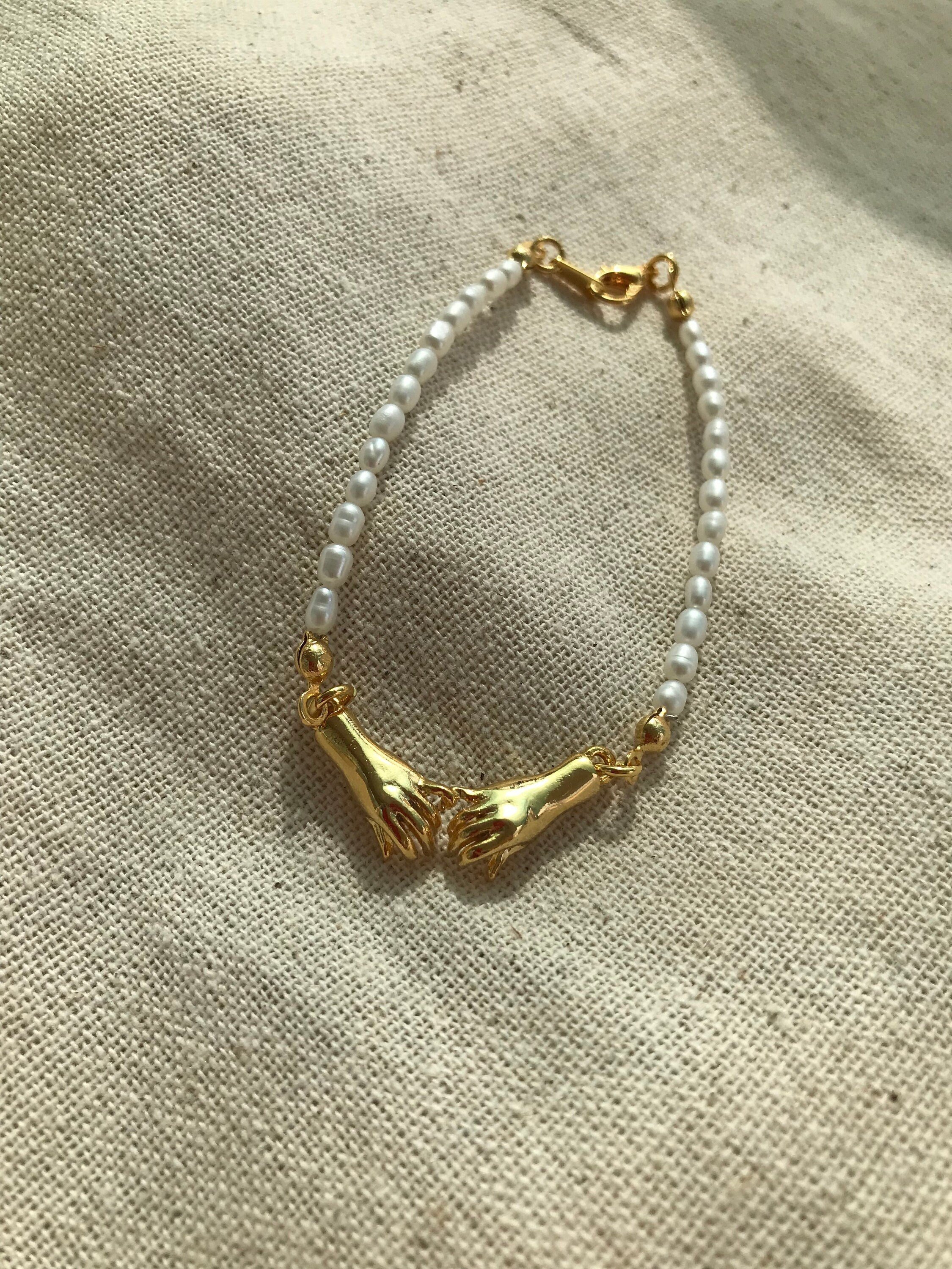 Natural Pearl Hands Bracelet