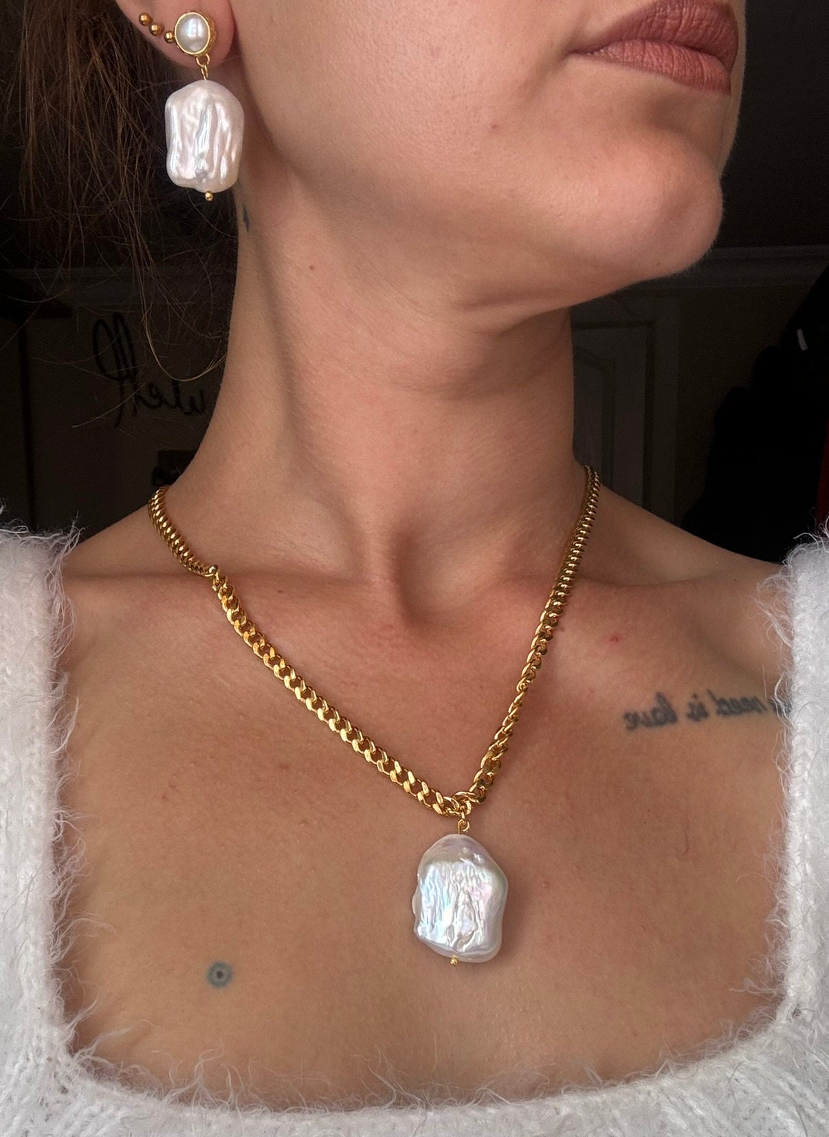 Büyük Düzensiz Barok İnci Küpe