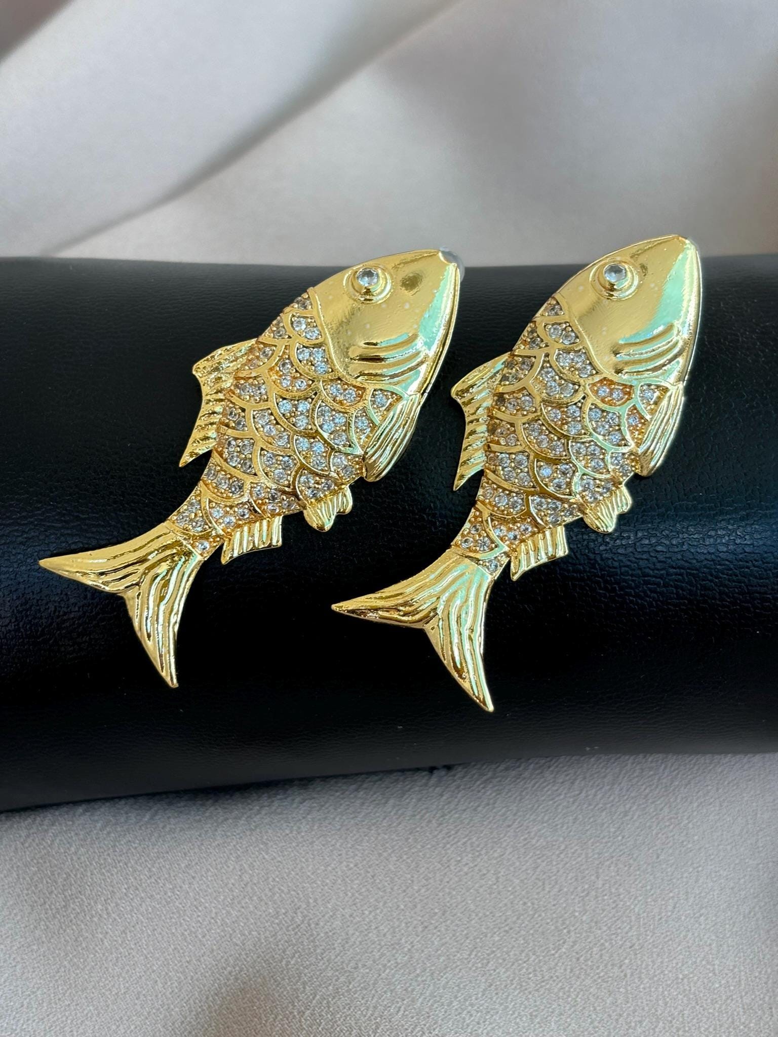 YENİ ! Balık Tasarım Zirkon Taşlı Döküm Küpe