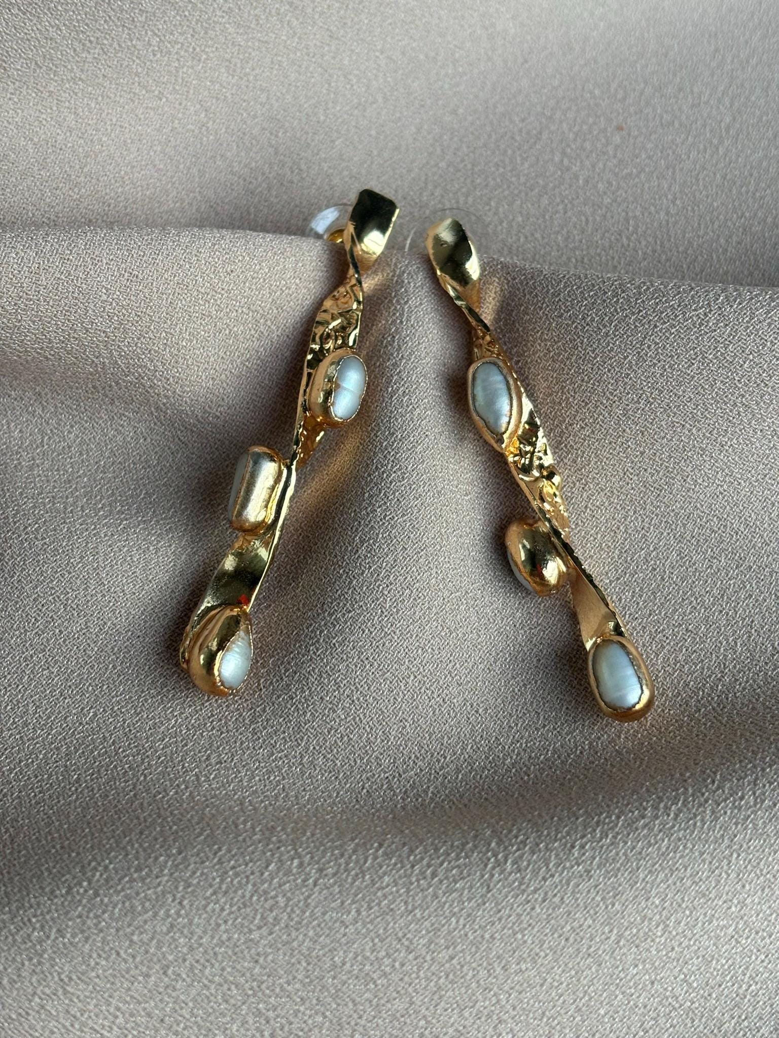 YENİ! Uzun Spiral Tasarım İnci Küpe, Arpa İnci Uzun Küpe