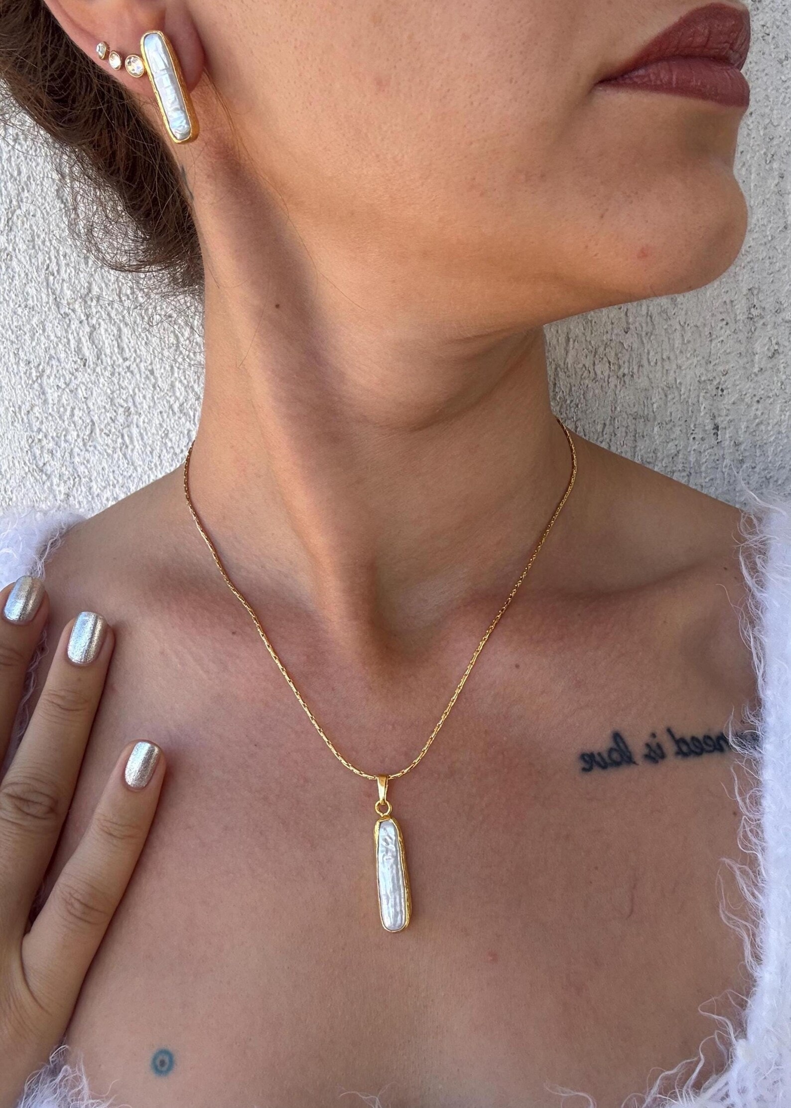 Sakız İnci Kare Zincir Kolye