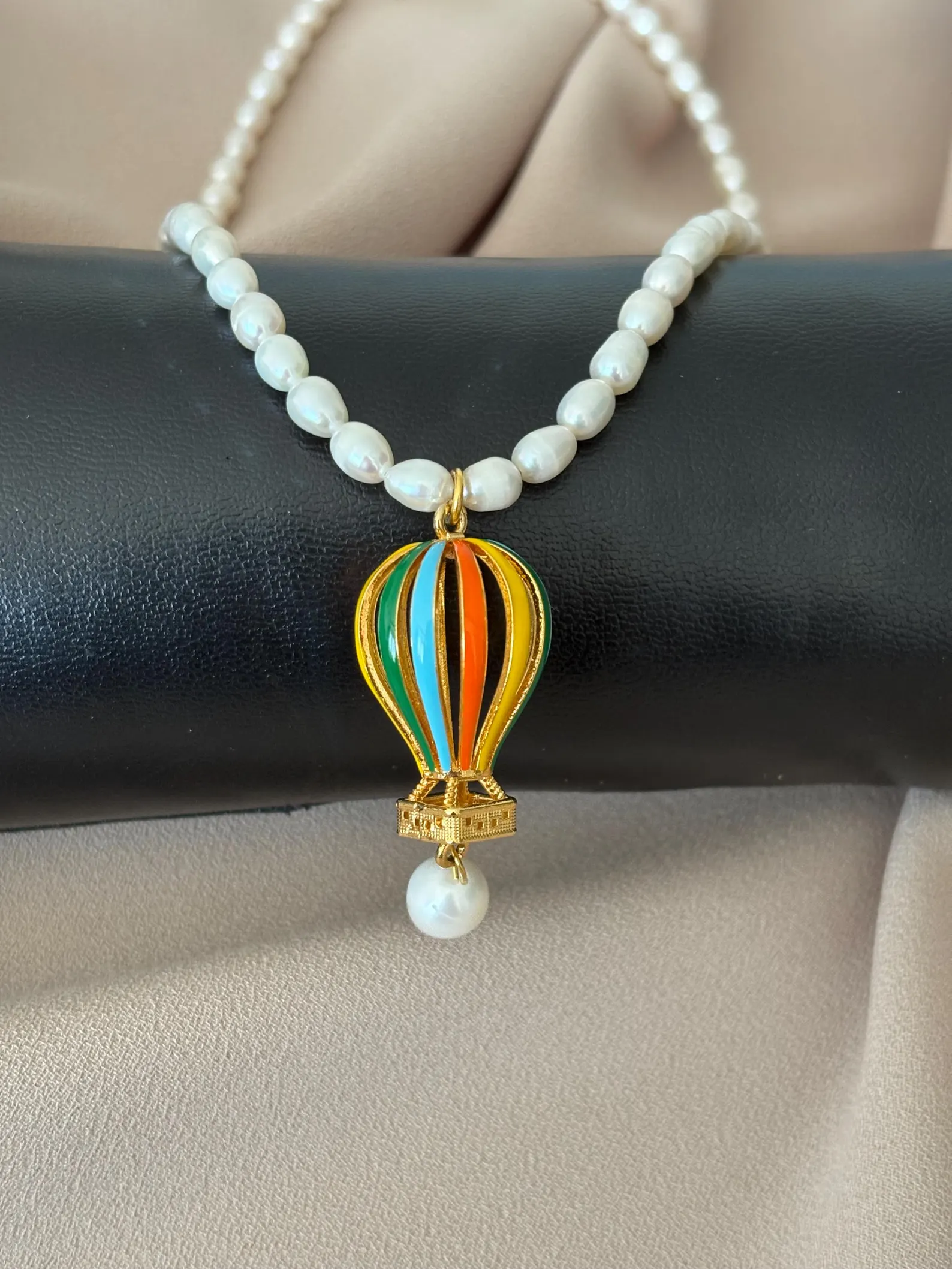 Renkli Balon Doğal İnci Tasarım Kolye