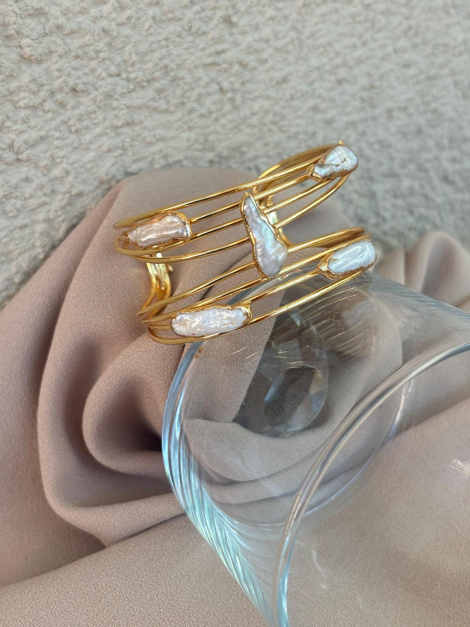 Sakız İnci Manşet Bileklik